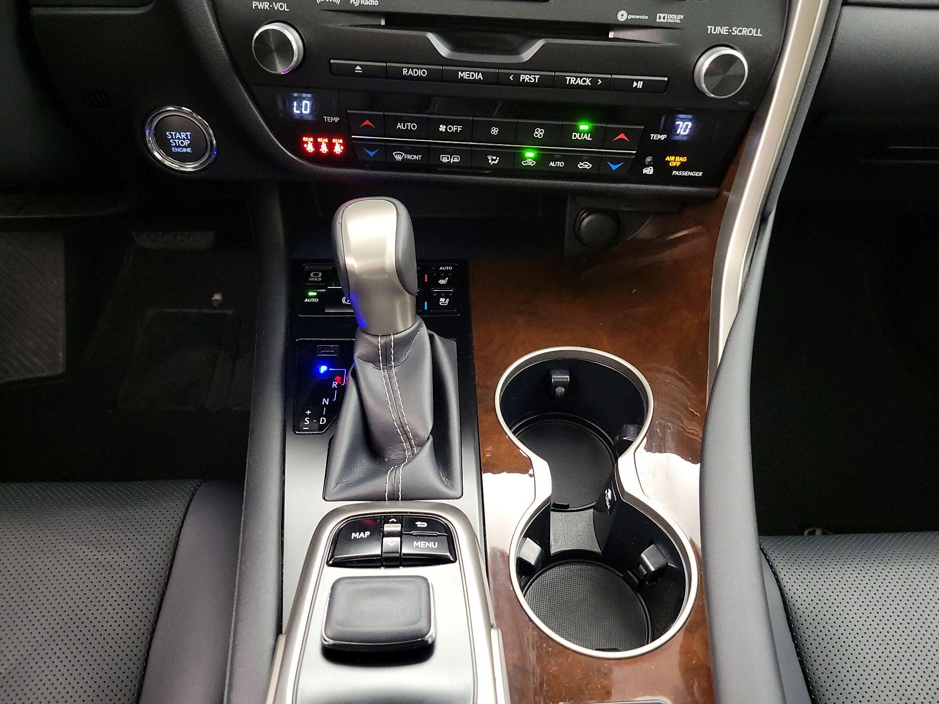 Thumbnail: 2019 Lexus RX - 18