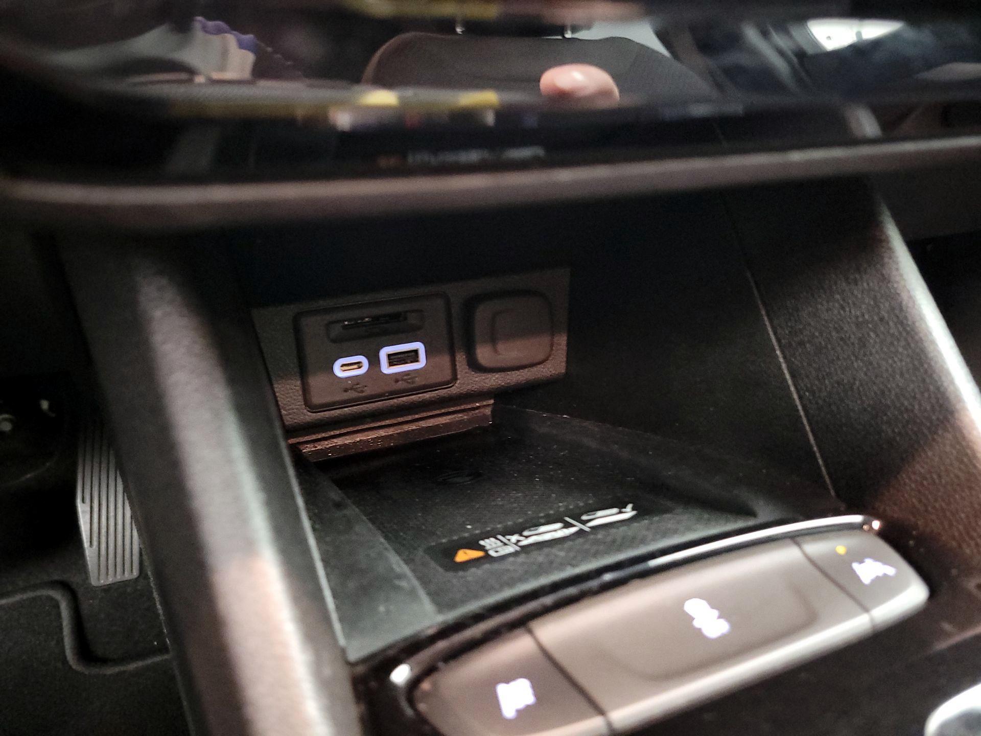 Thumbnail: 2023 Chevrolet Bolt EUV - 18