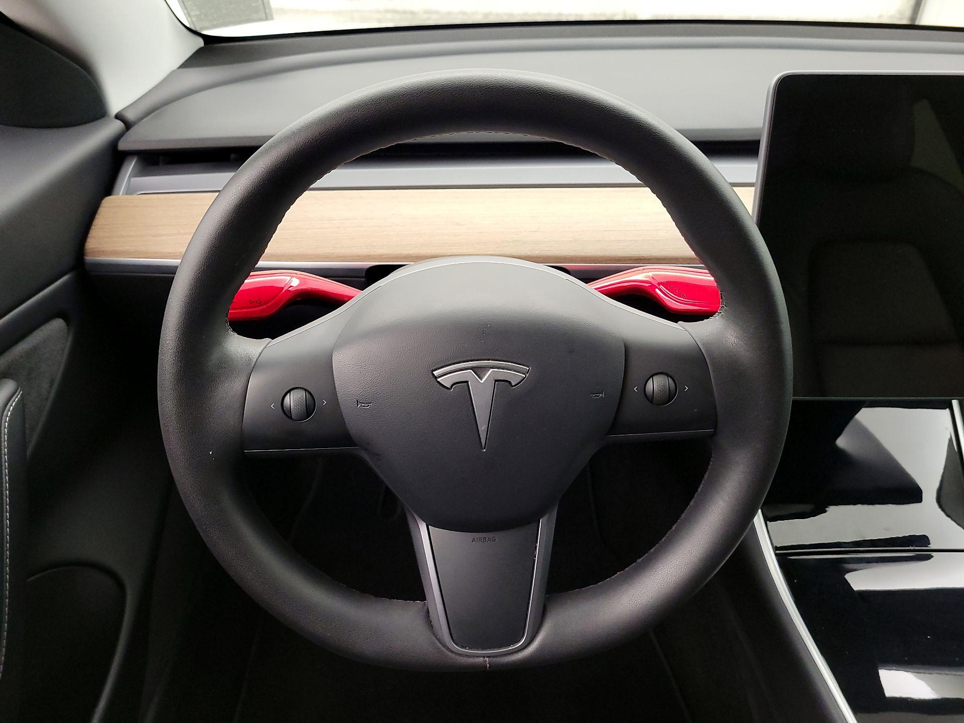 Thumbnail: 2020 Tesla Model 3 - 10