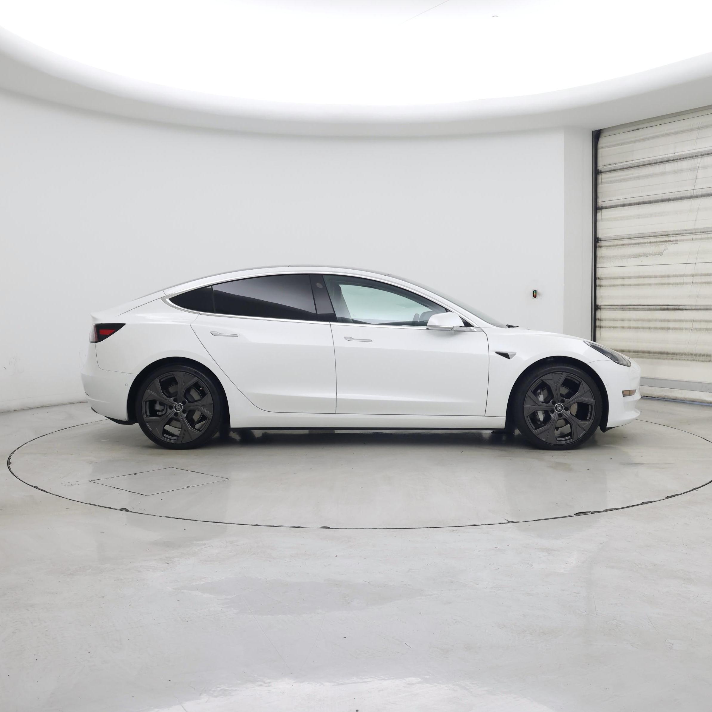 Thumbnail: 2020 Tesla Model 3 - 7