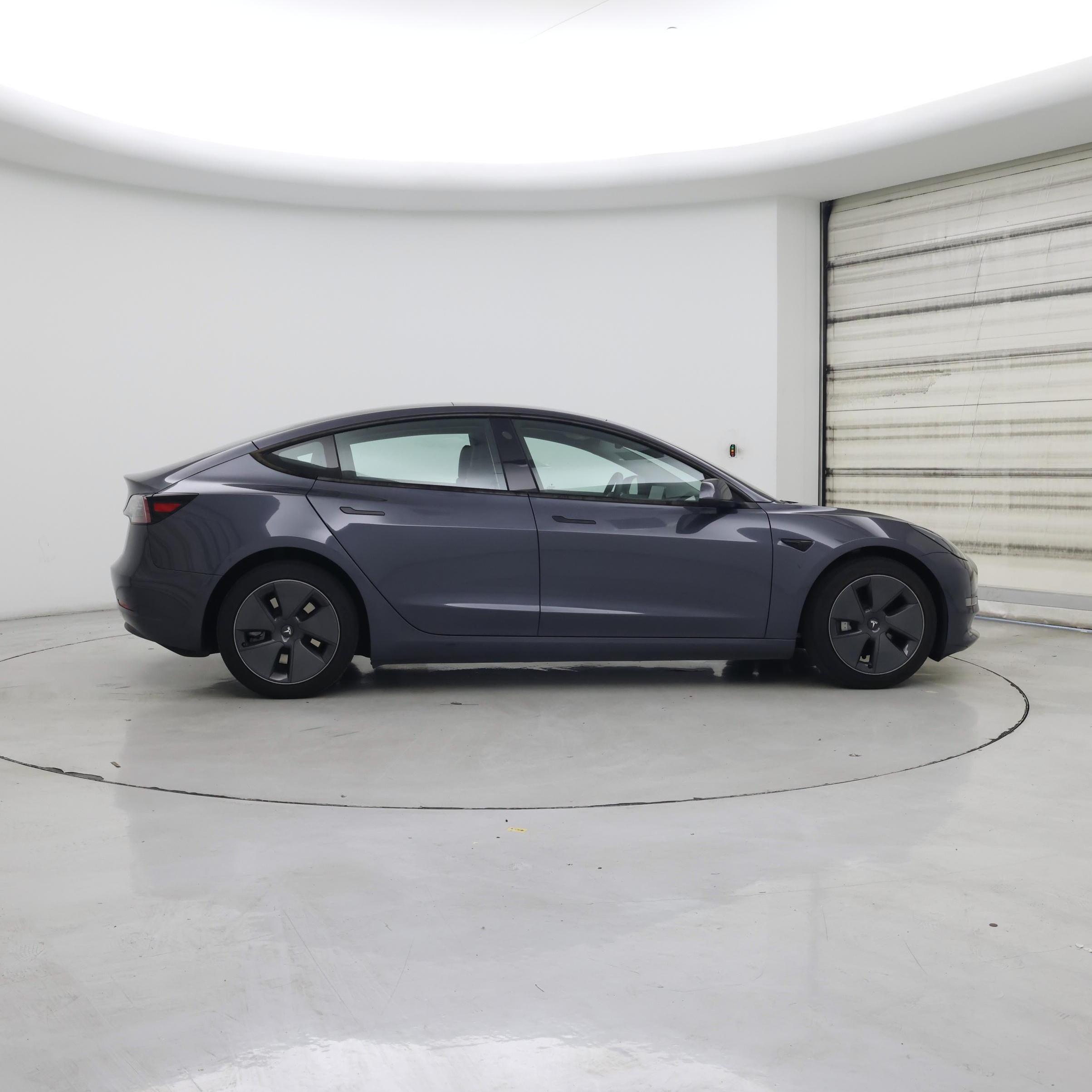 Thumbnail: 2023 Tesla Model 3 - 7