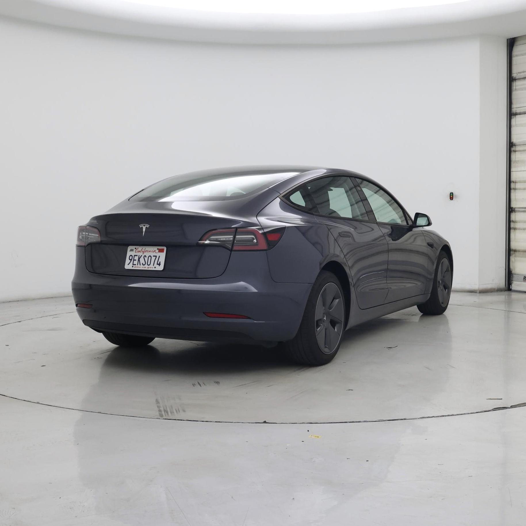 Thumbnail: 2023 Tesla Model 3 - 8