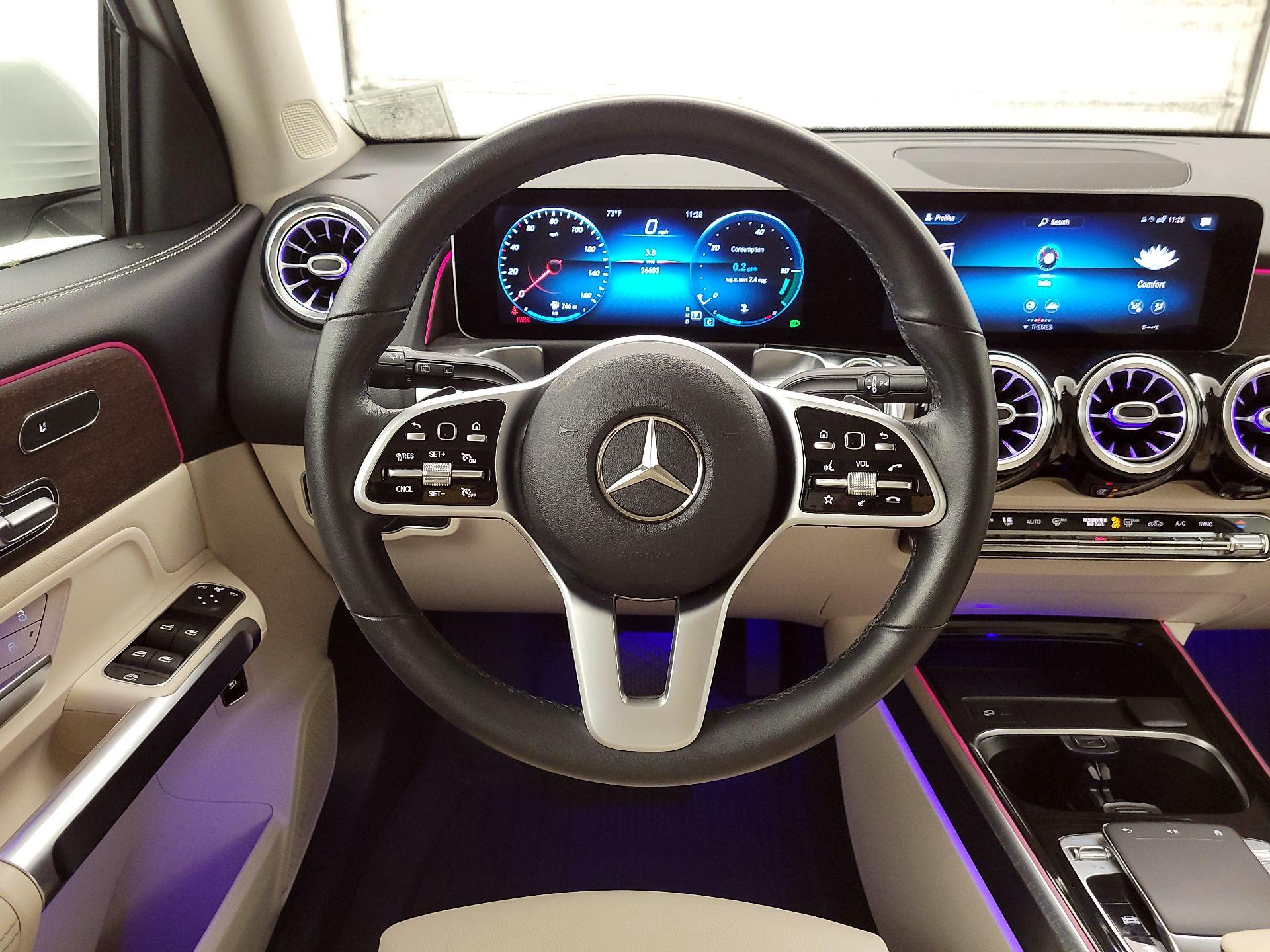 Thumbnail: 2020 Mercedes-Benz GLB - 10