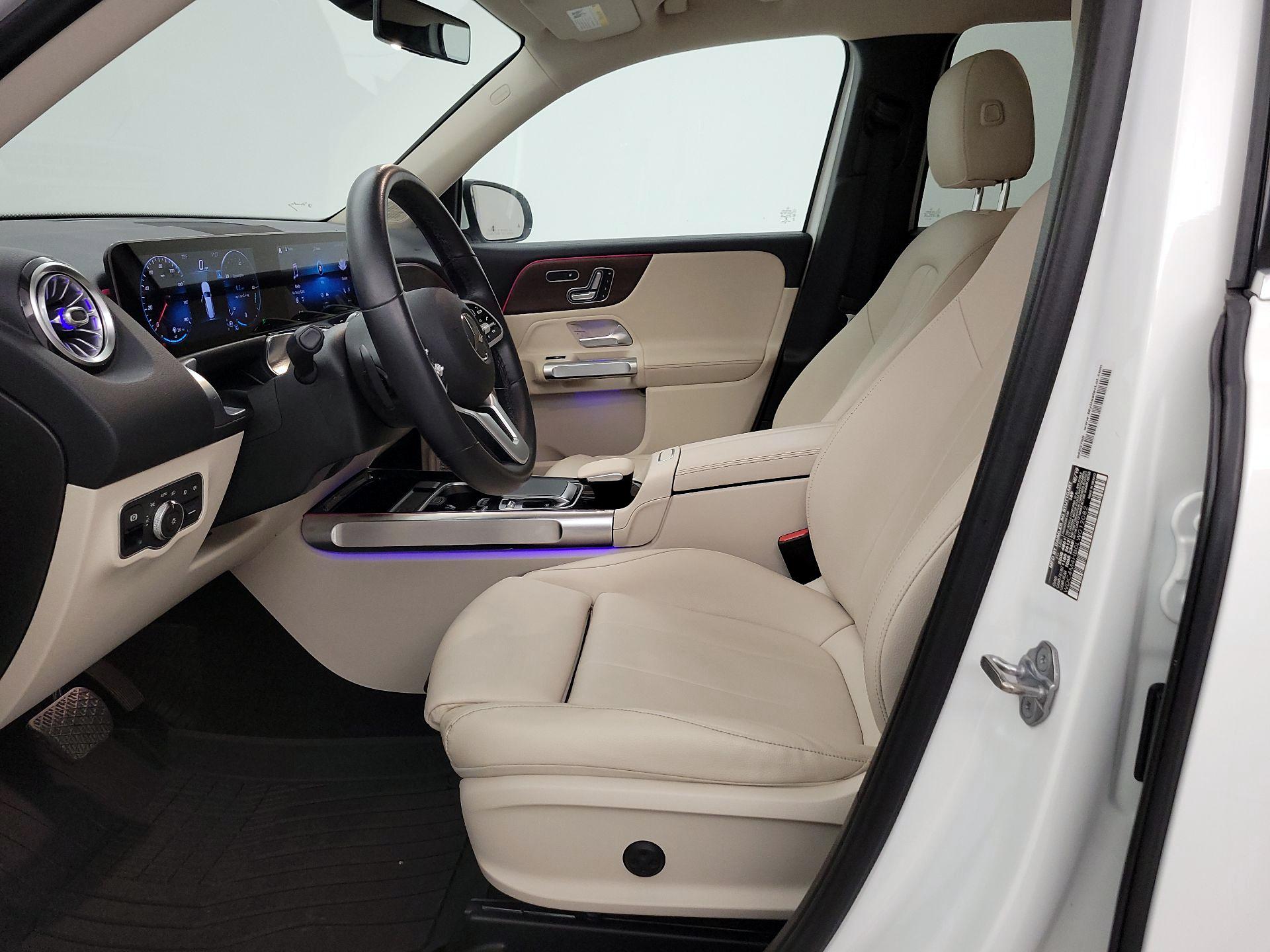 Thumbnail: 2020 Mercedes-Benz GLB - 11