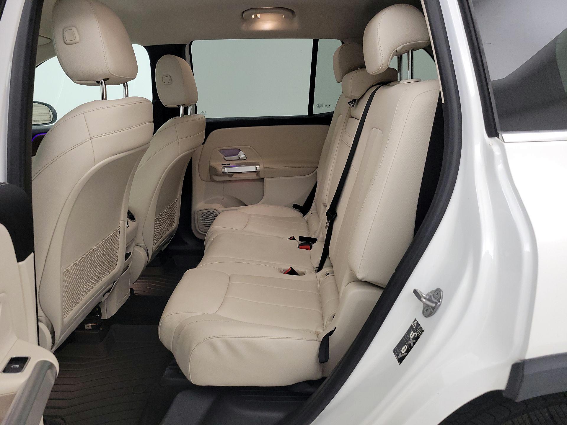 Thumbnail: 2020 Mercedes-Benz GLB - 19