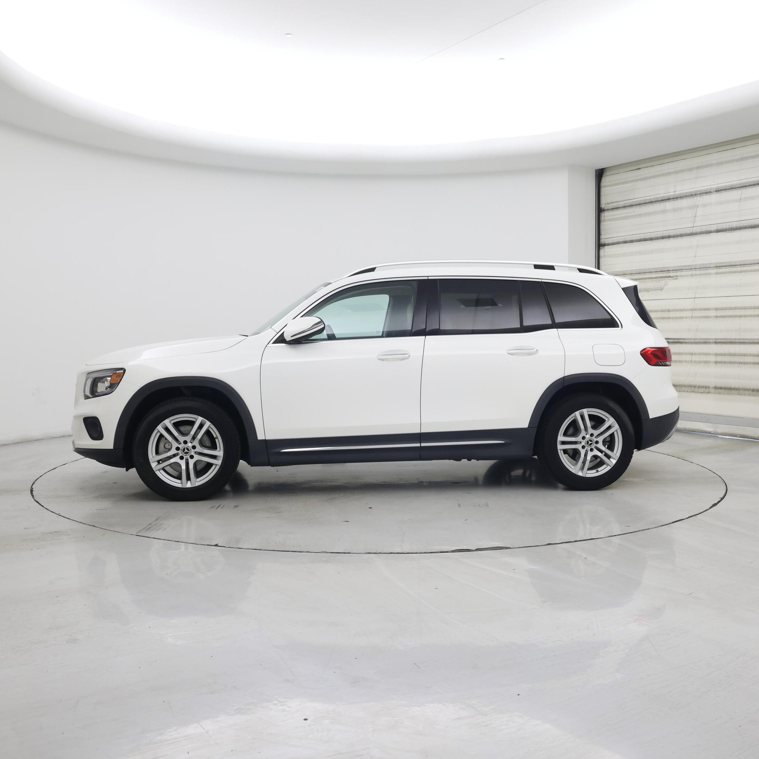 Thumbnail: 2020 Mercedes-Benz GLB - 3