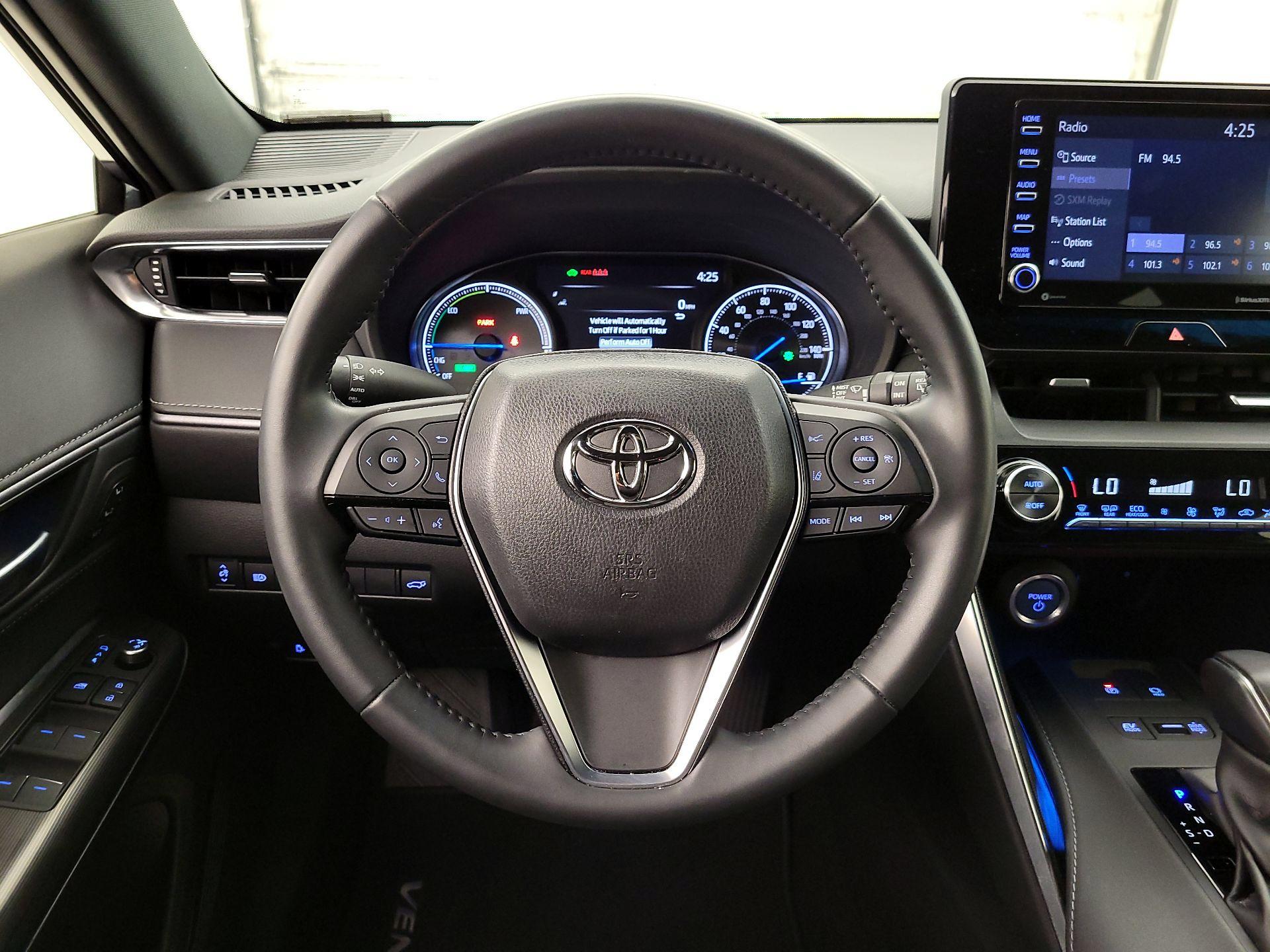 Thumbnail: 2021 Toyota Venza - 10