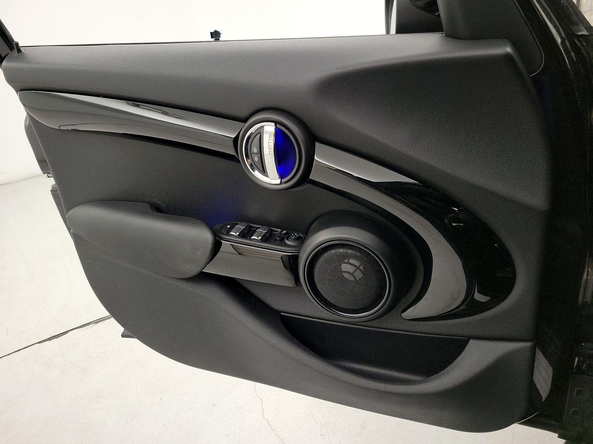 Thumbnail: 2020 MINI Cooper Hardtop - 12