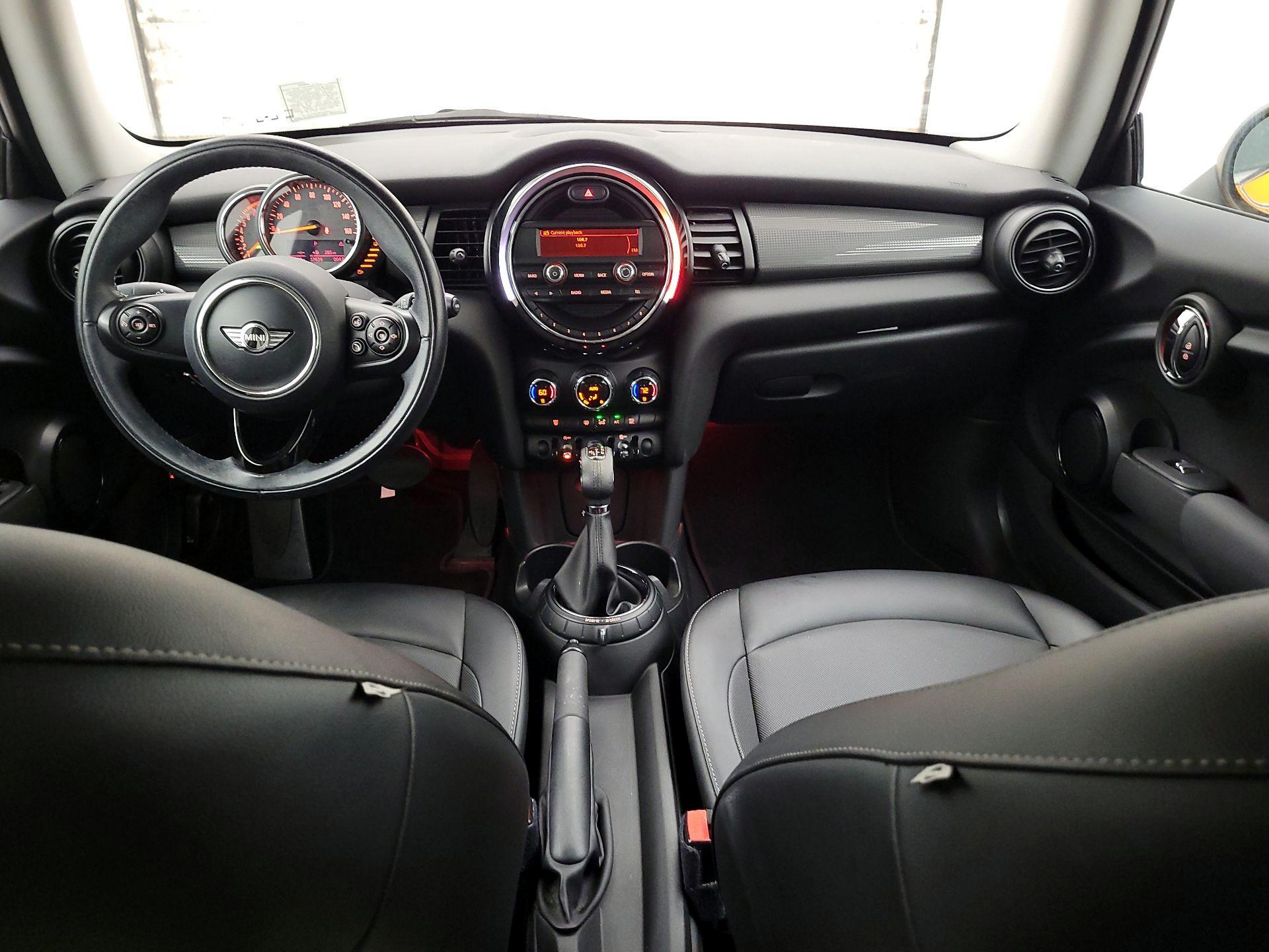 Thumbnail: 2015 MINI Cooper Hardtop - 9