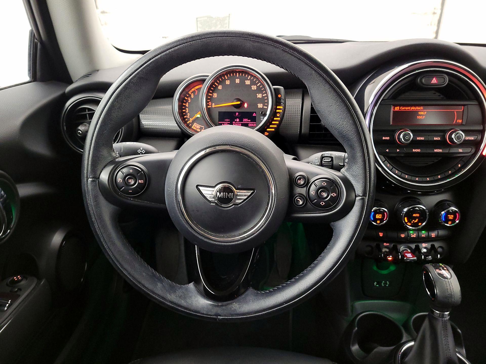Thumbnail: 2015 MINI Cooper Hardtop - 10