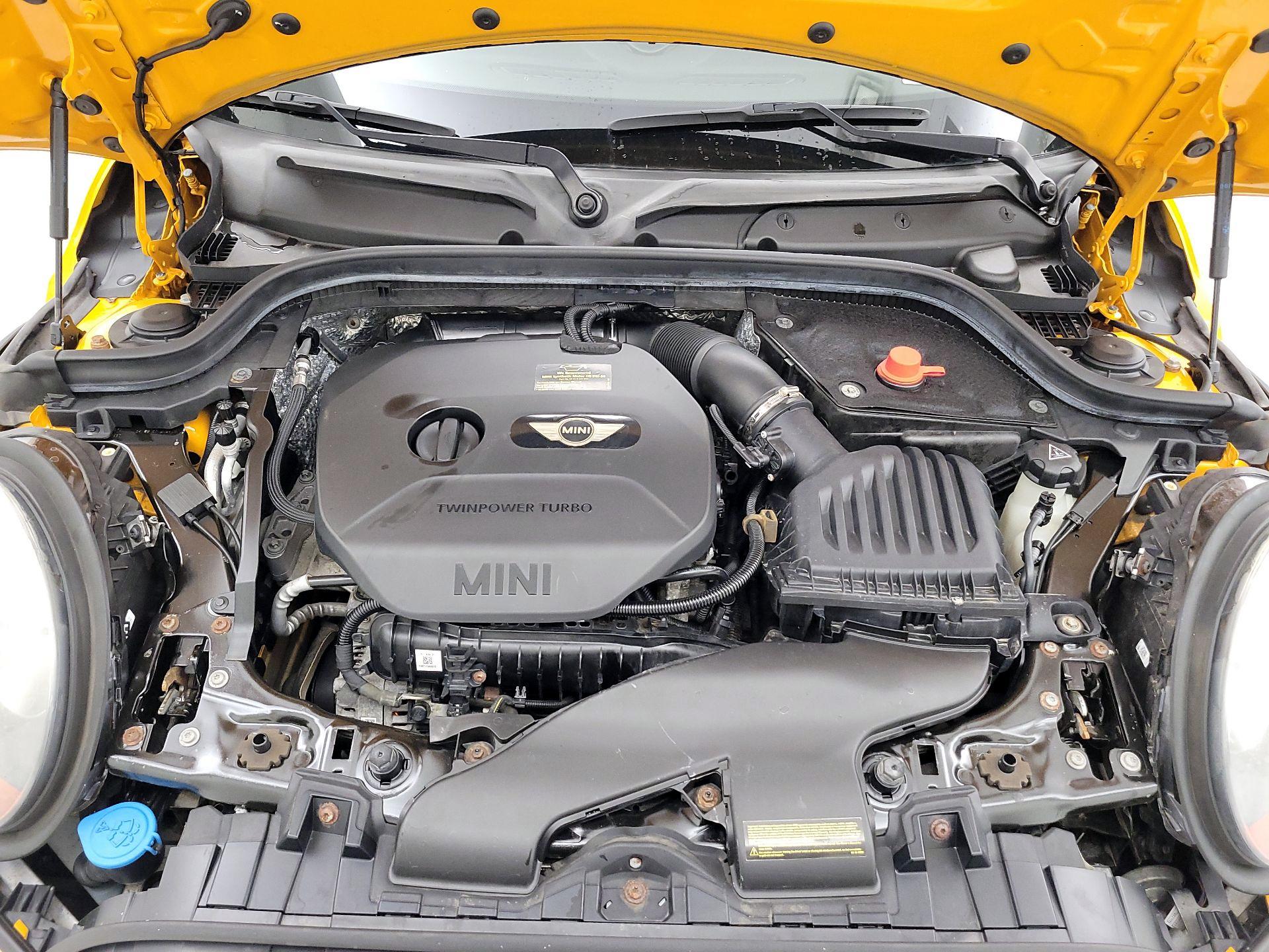 Thumbnail: 2015 MINI Cooper Hardtop - 20