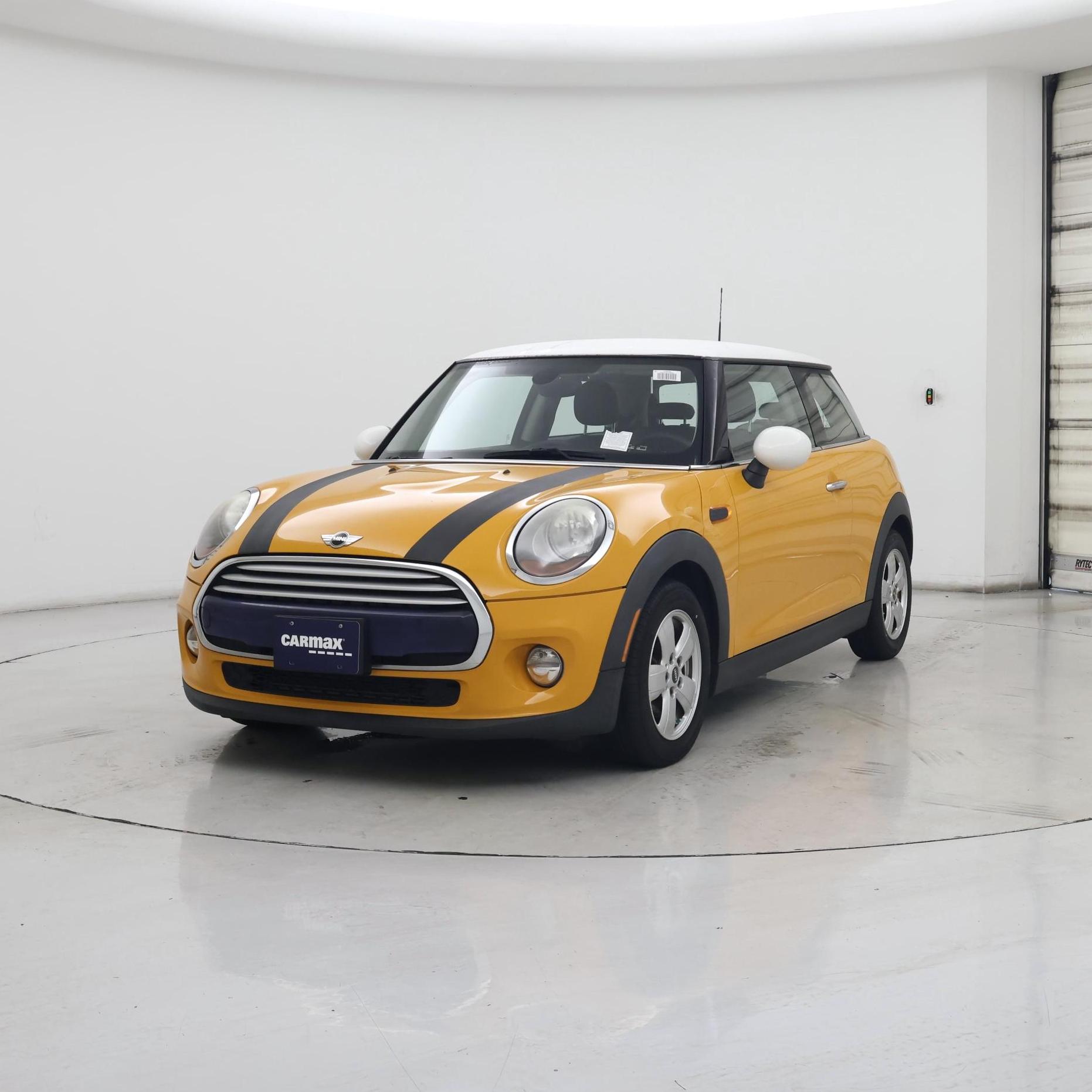 Thumbnail: 2015 MINI Cooper Hardtop - 4