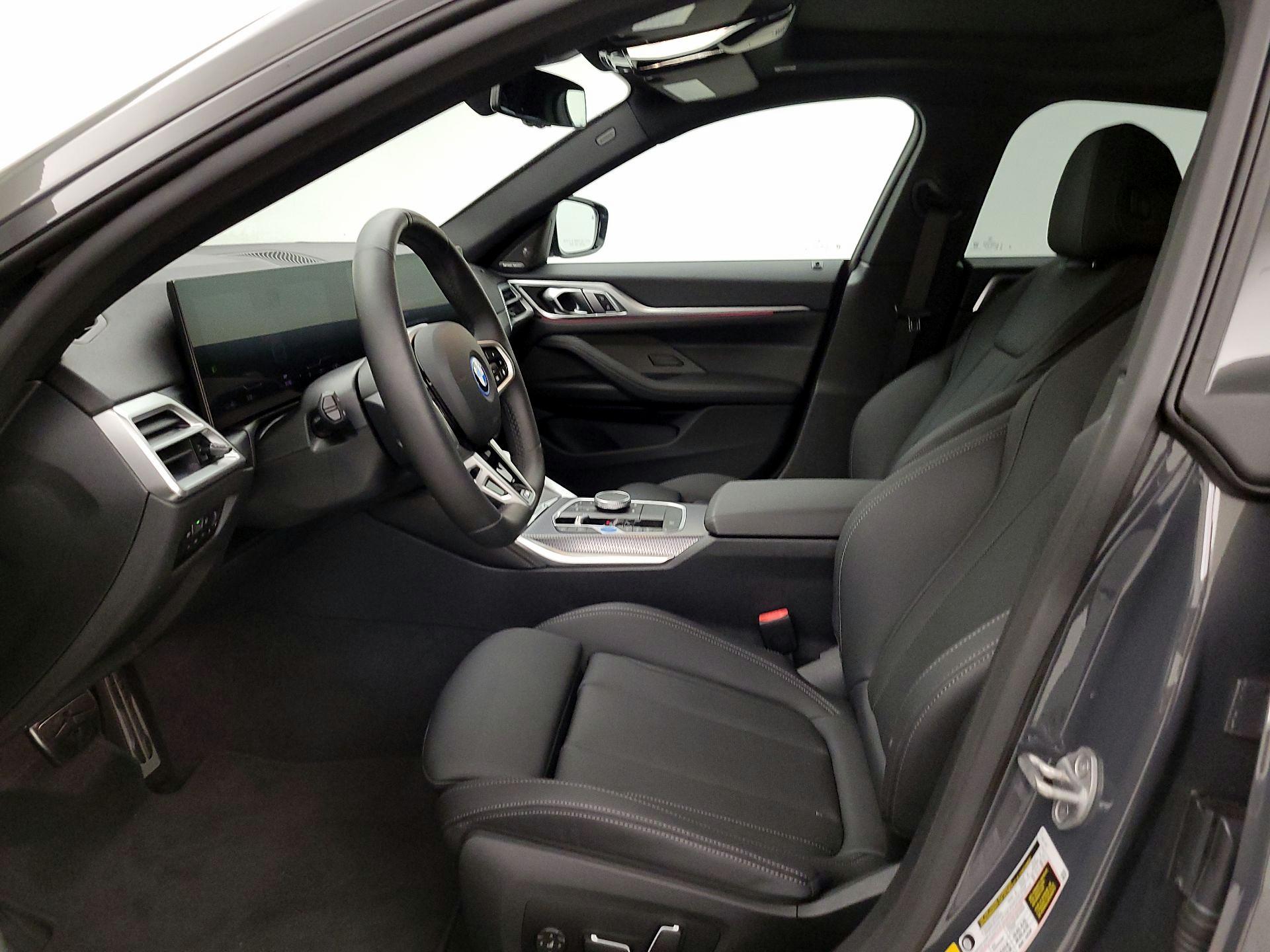 Thumbnail: 2025 BMW i4 - 11