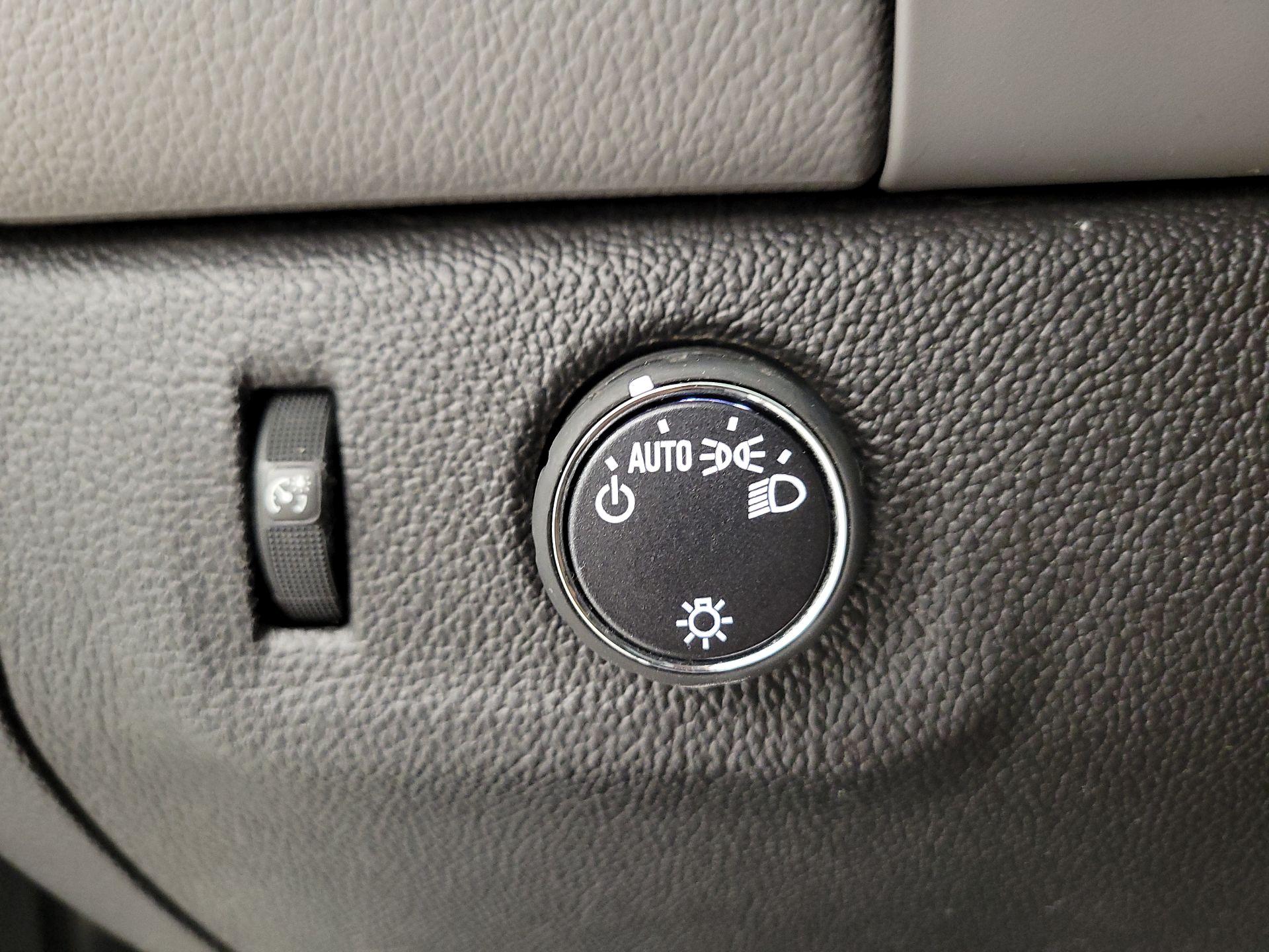 Thumbnail: 2015 Chevrolet Colorado - 13