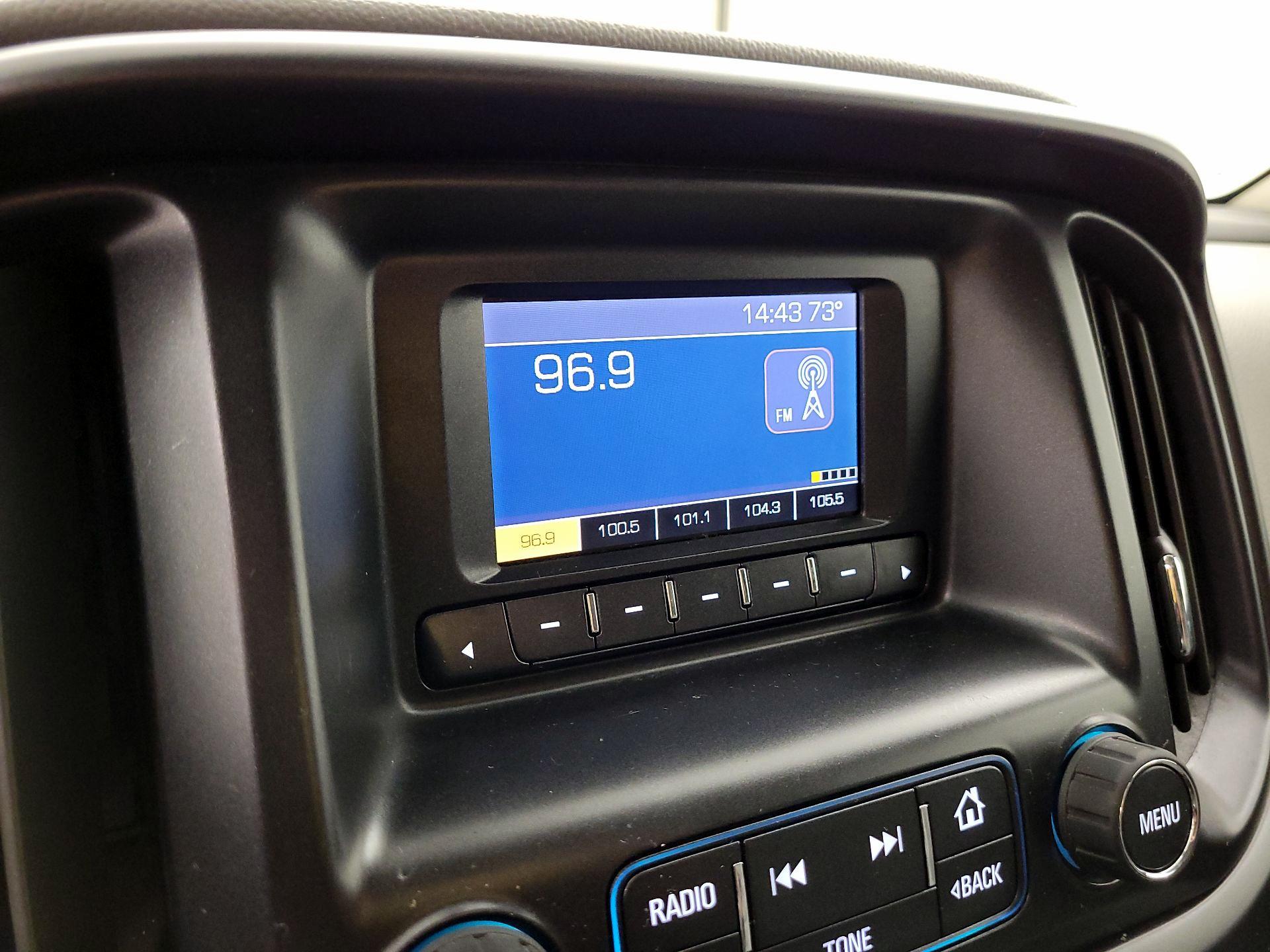 Thumbnail: 2015 Chevrolet Colorado - 15