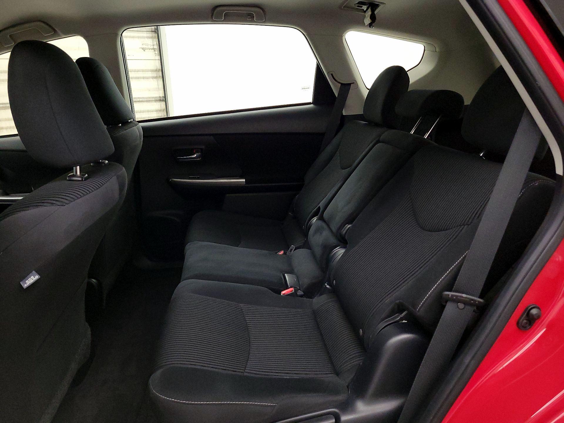 Thumbnail: 2015 Toyota Prius v - 20