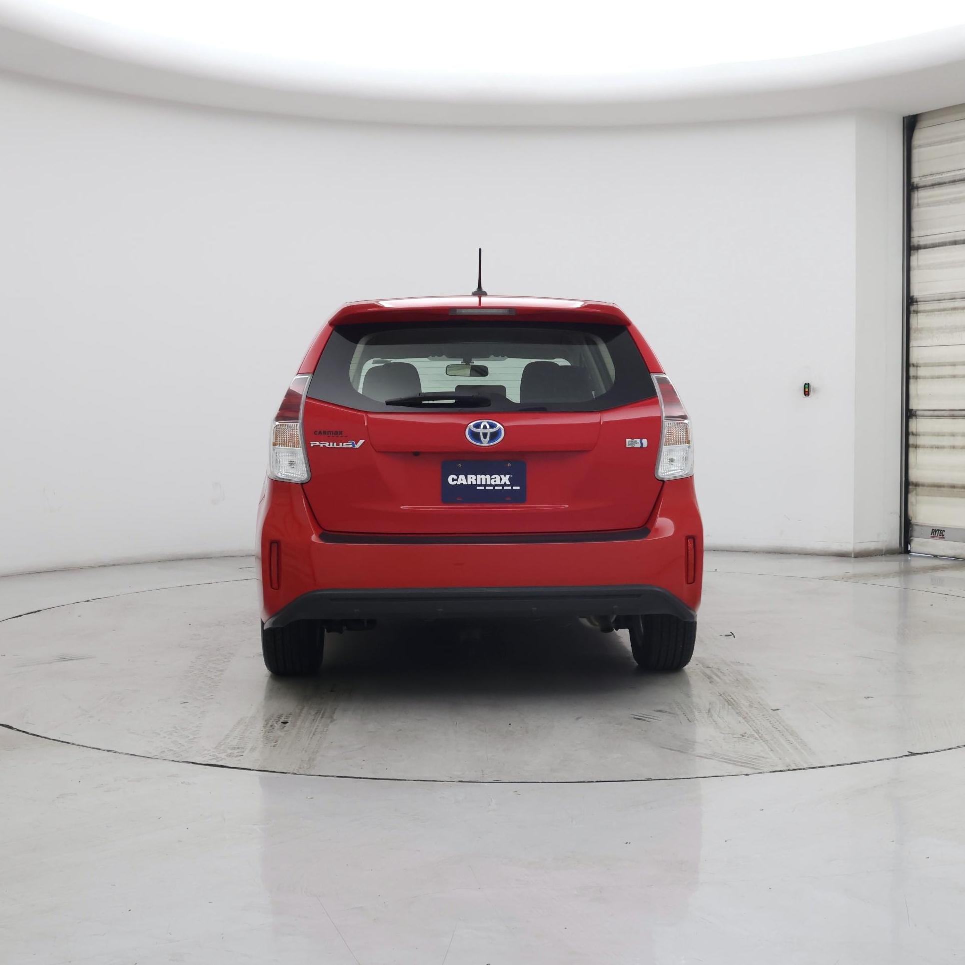 Thumbnail: 2015 Toyota Prius v - 6