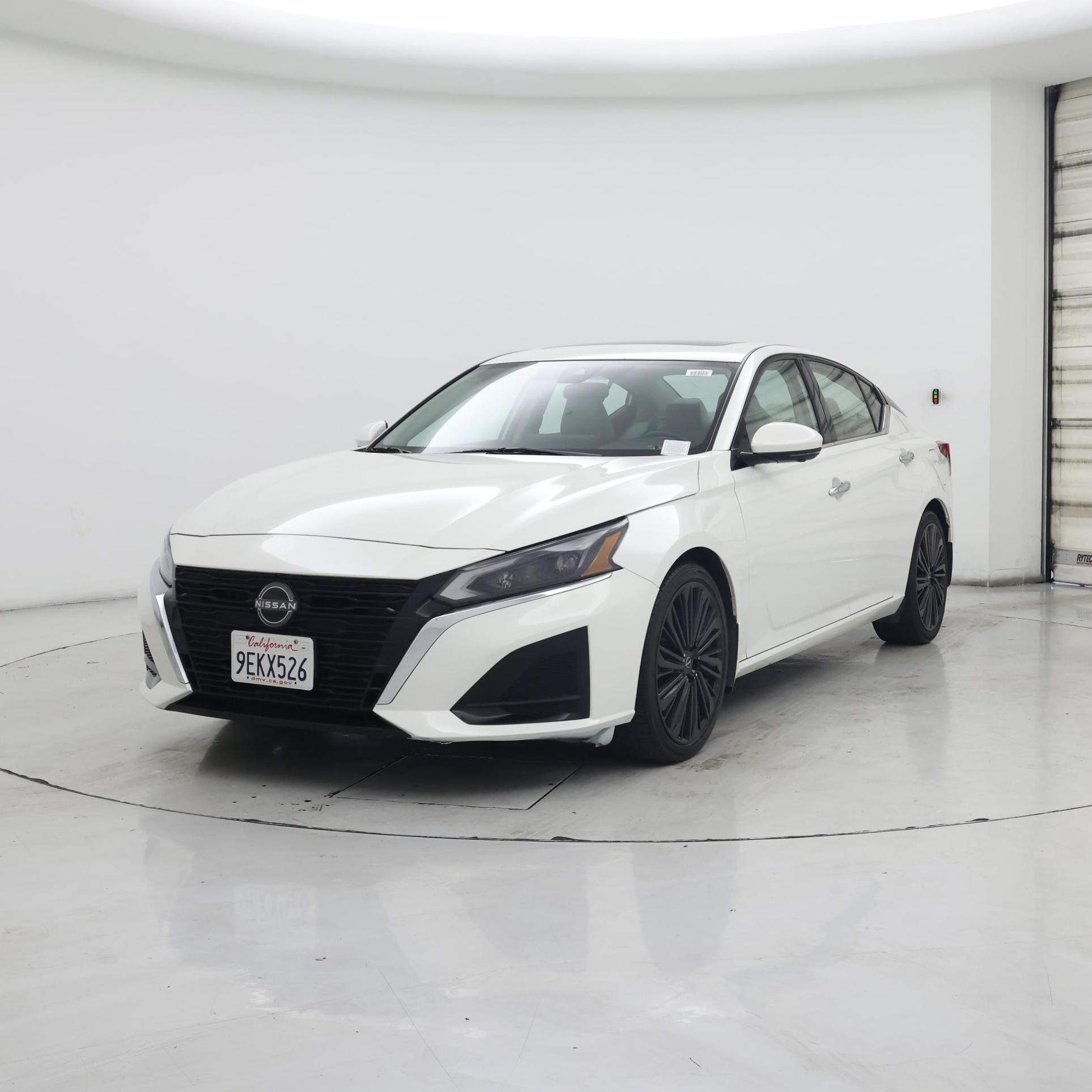 Thumbnail: 2023 Nissan Altima - 4