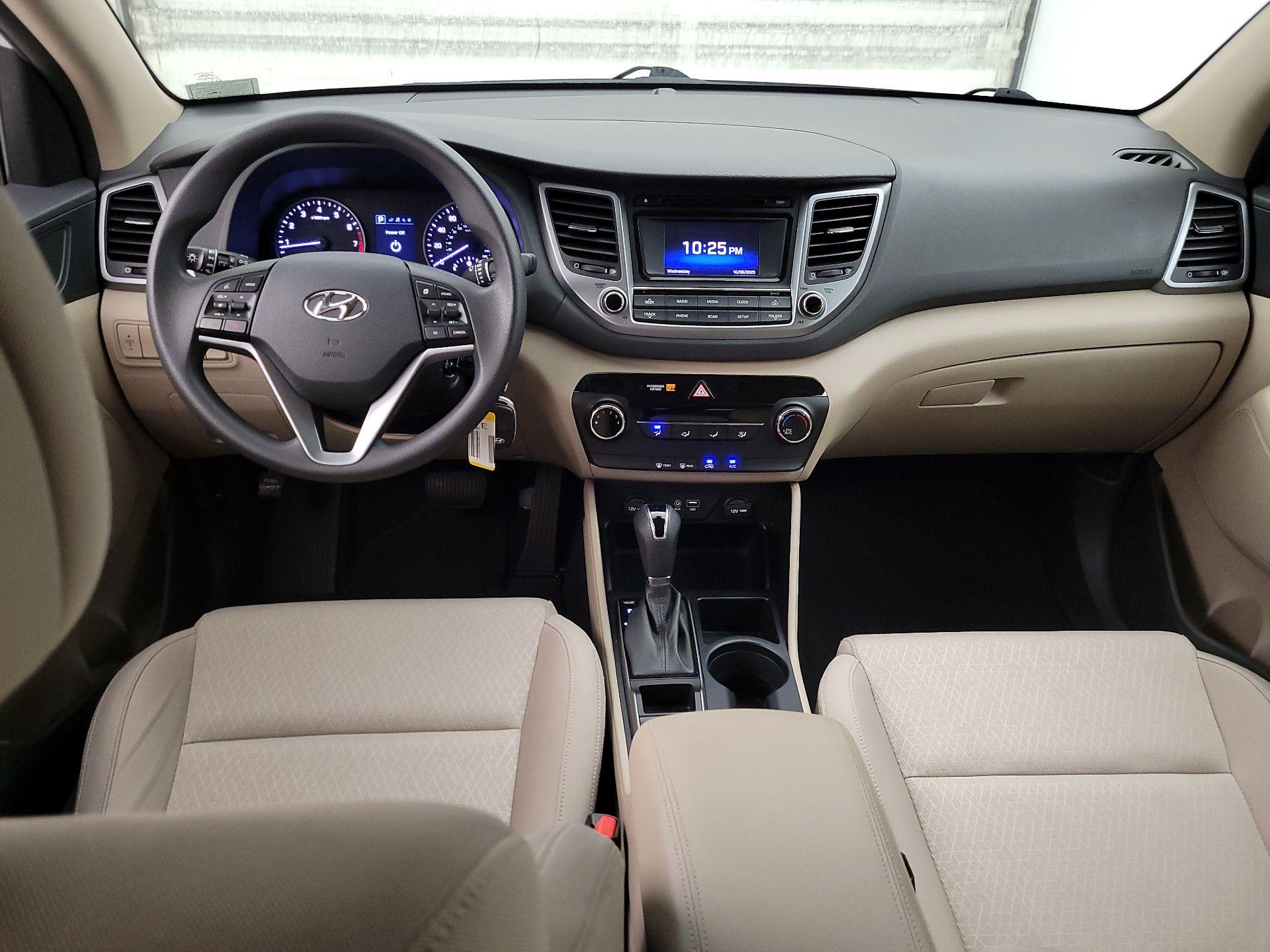 Thumbnail: 2016 Hyundai Tucson - 9