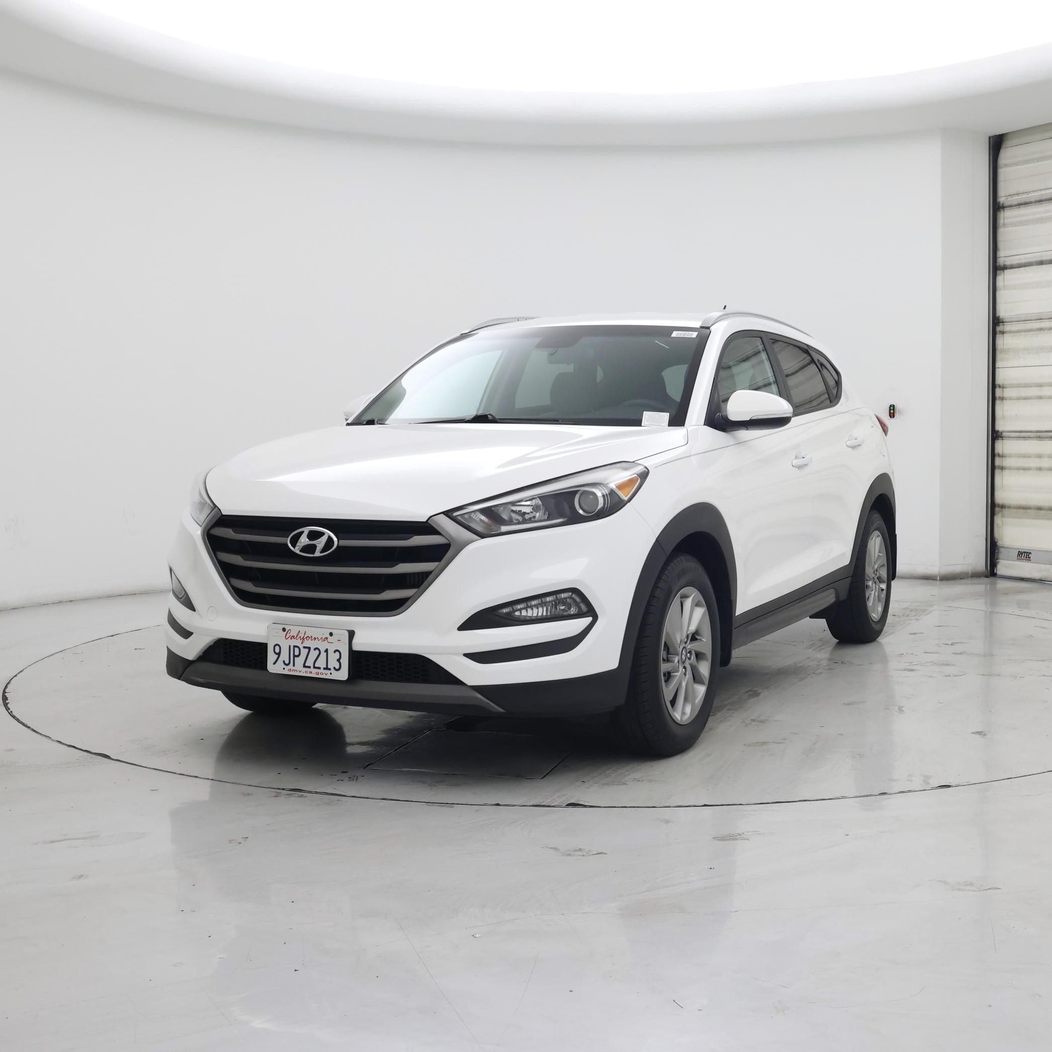 Thumbnail: 2016 Hyundai Tucson - 4
