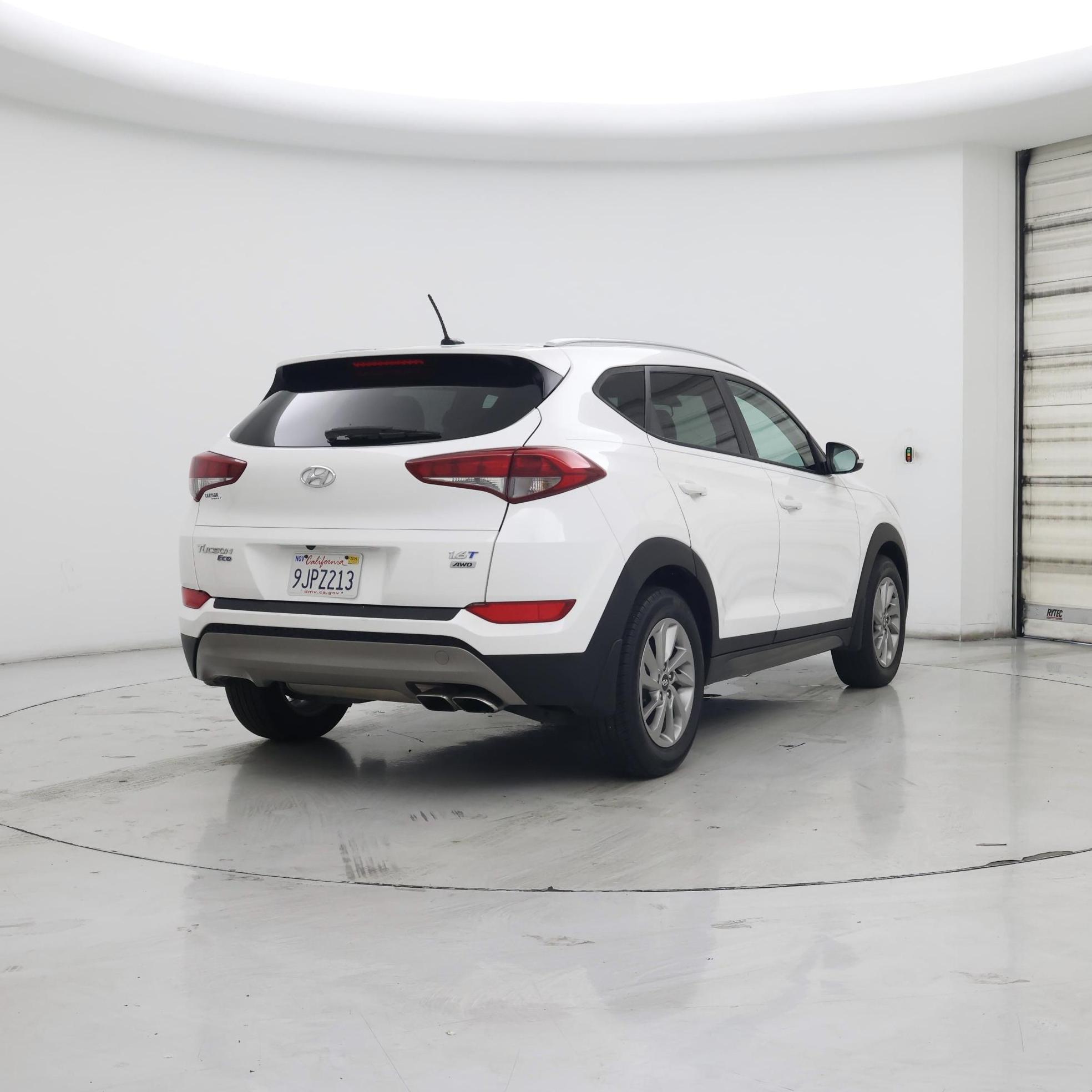 Thumbnail: 2016 Hyundai Tucson - 8