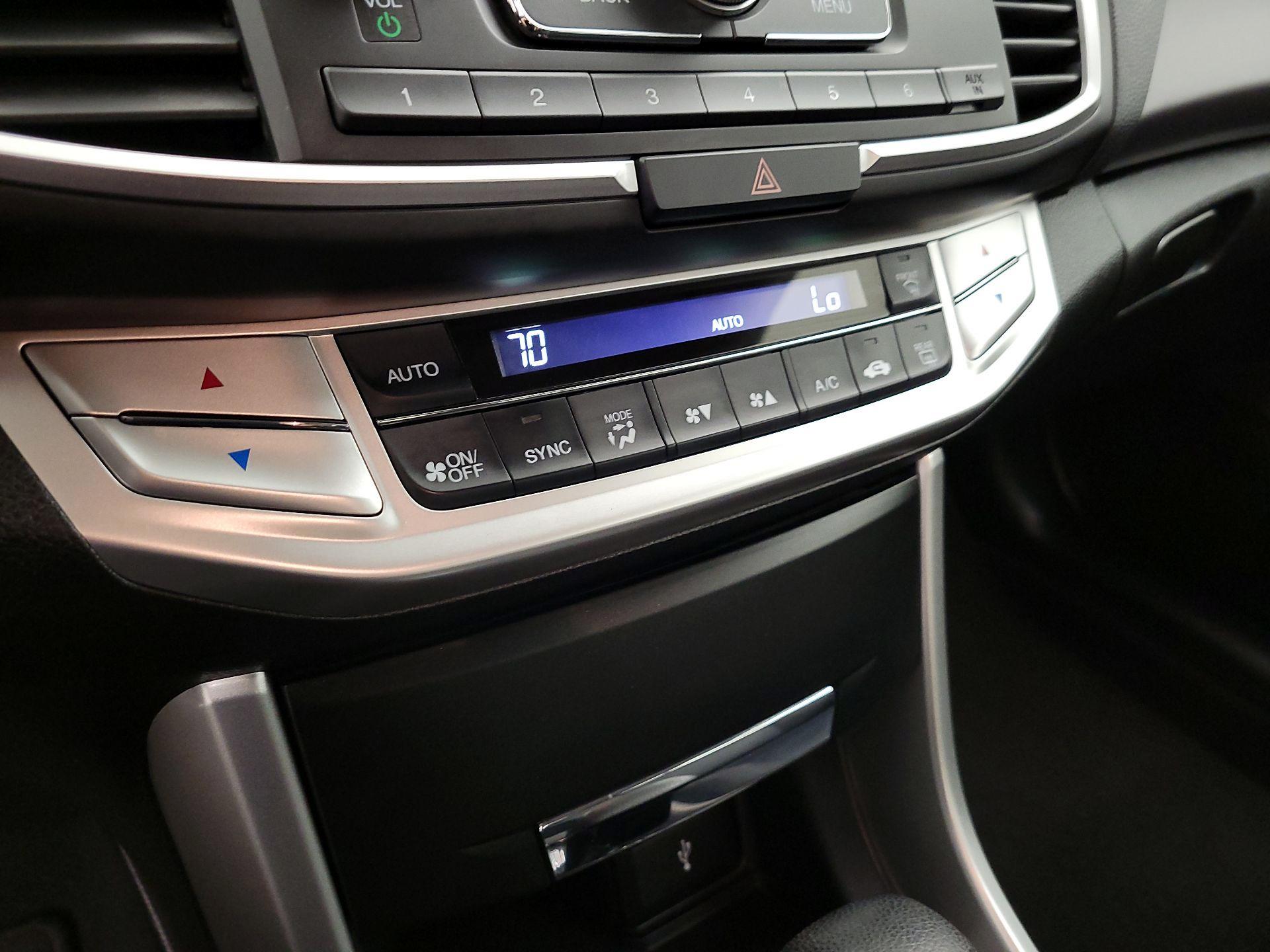 Thumbnail: 2014 Honda Accord - 16
