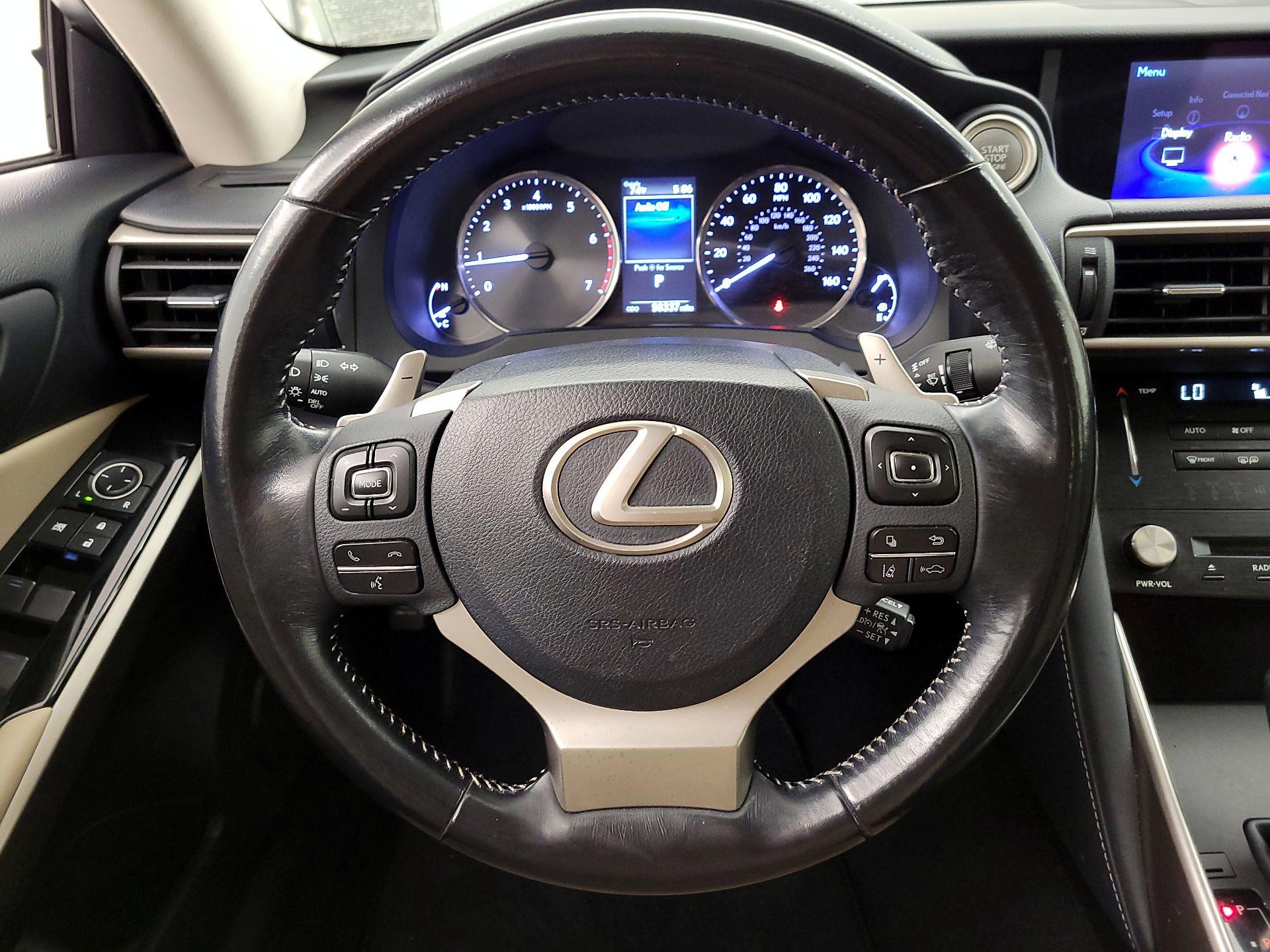 Thumbnail: 2017 Lexus IS - 10