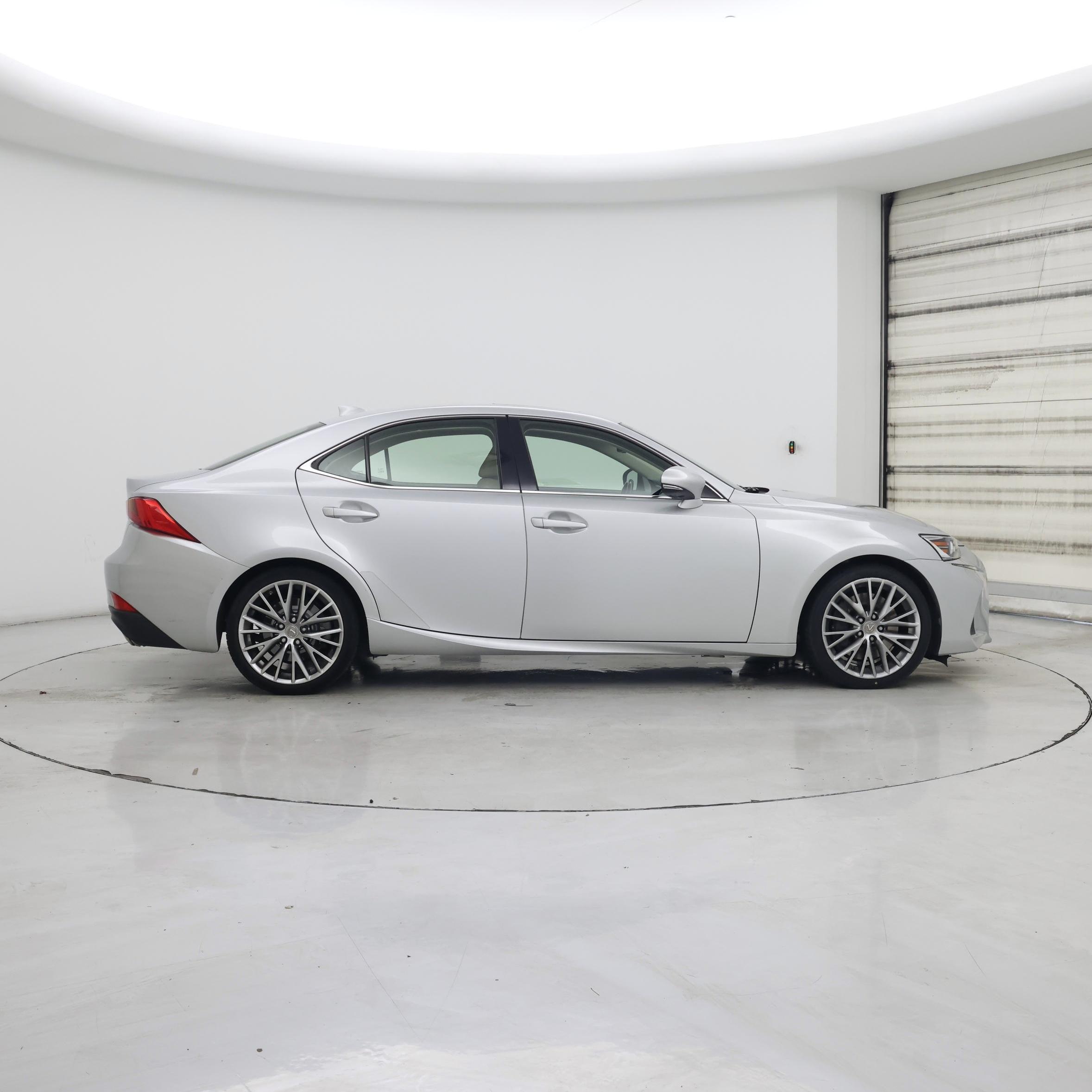 Thumbnail: 2017 Lexus IS - 7