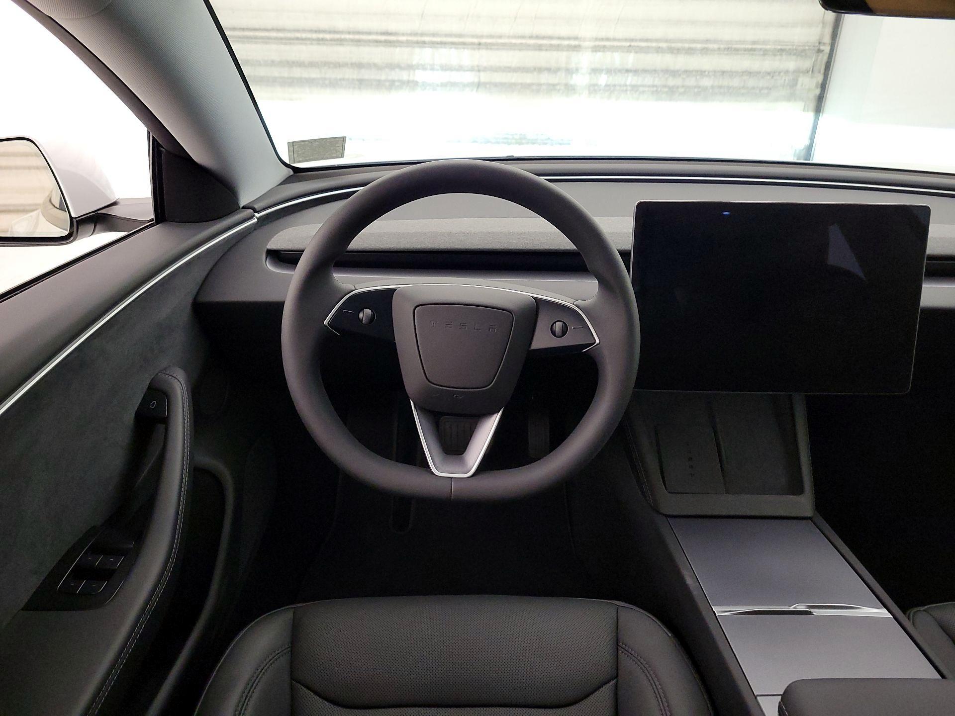 Thumbnail: 2025 Tesla Model 3 - 10