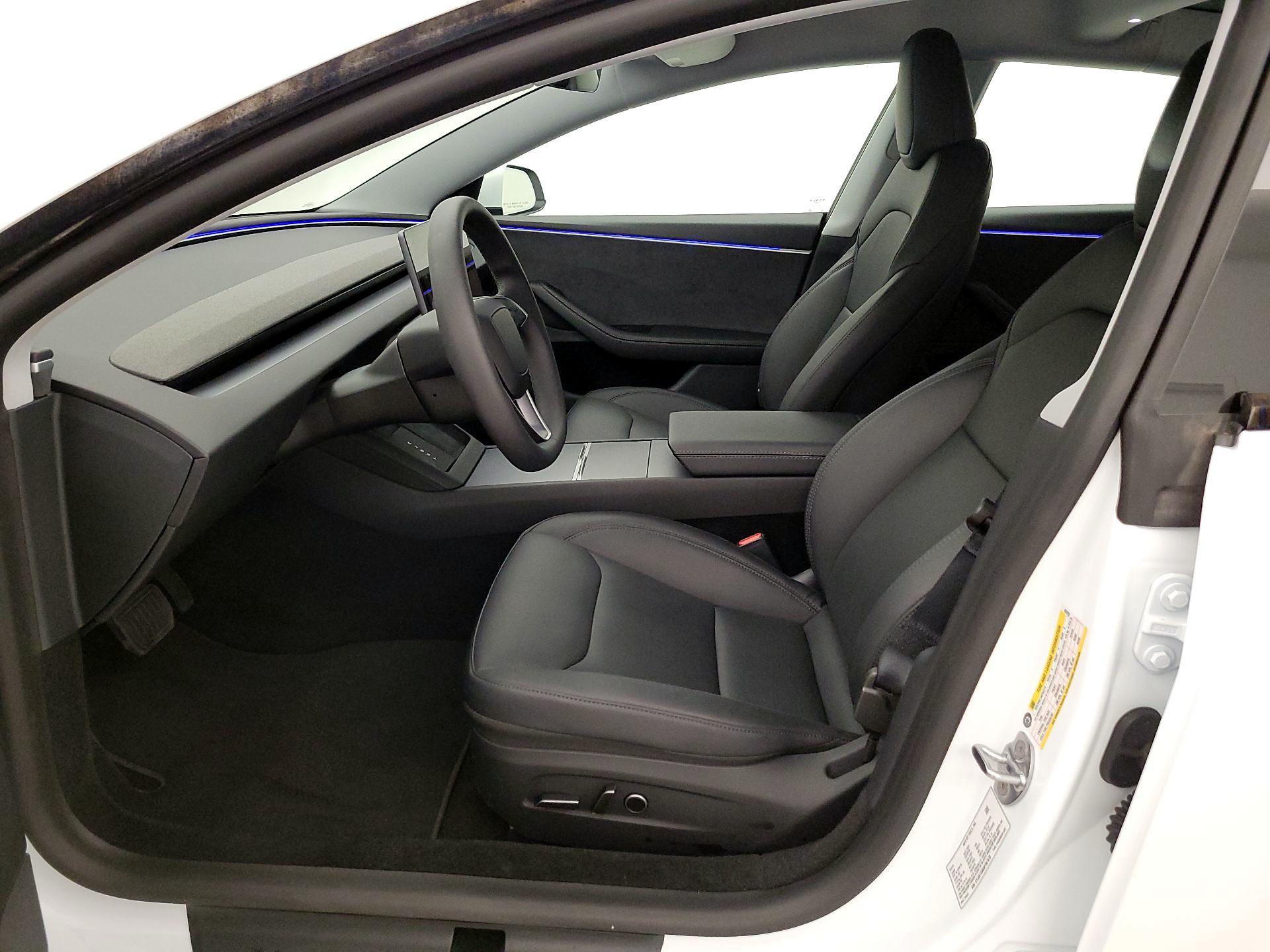 Thumbnail: 2025 Tesla Model 3 - 11