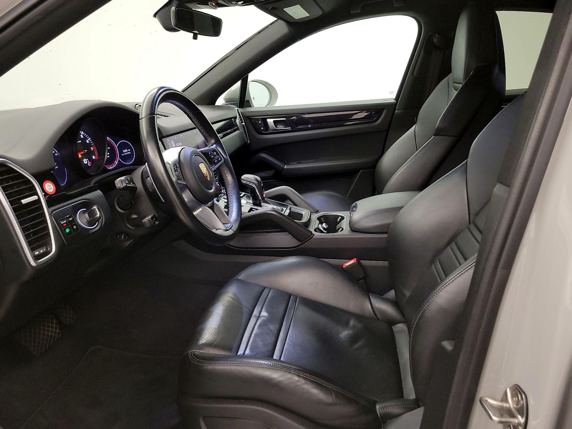 Thumbnail: 2020 Porsche Cayenne - 11