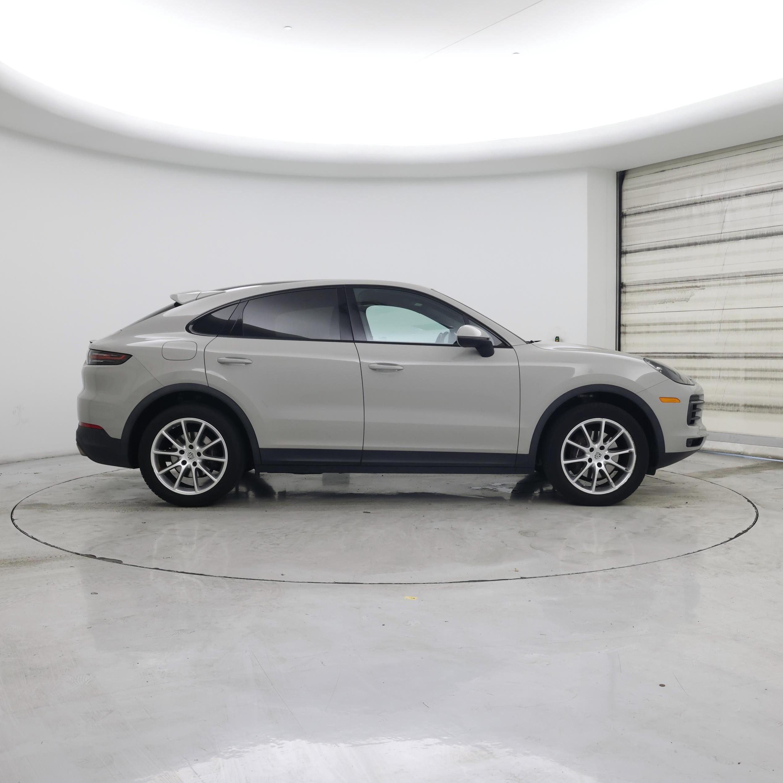 Thumbnail: 2020 Porsche Cayenne - 7