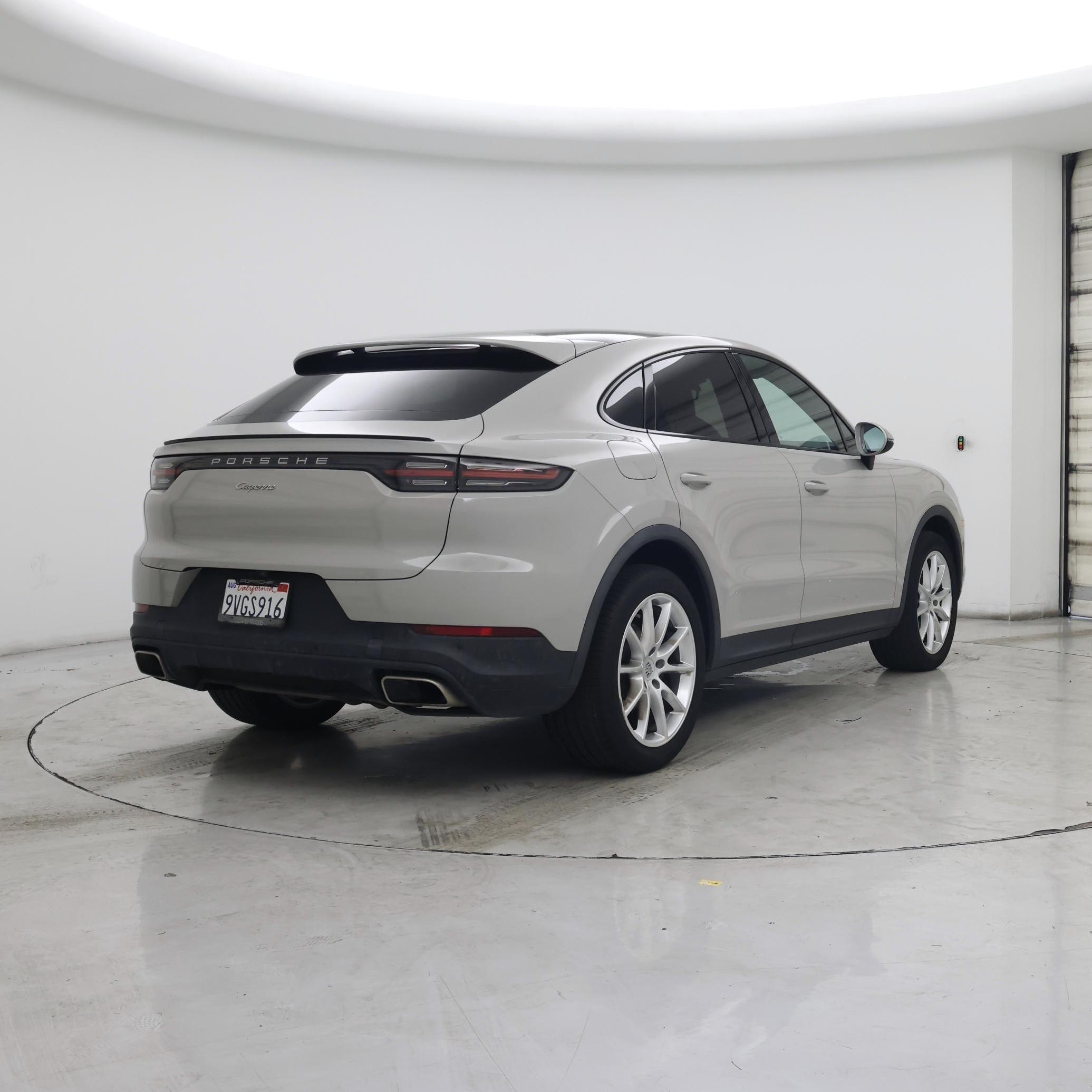 Thumbnail: 2020 Porsche Cayenne - 8