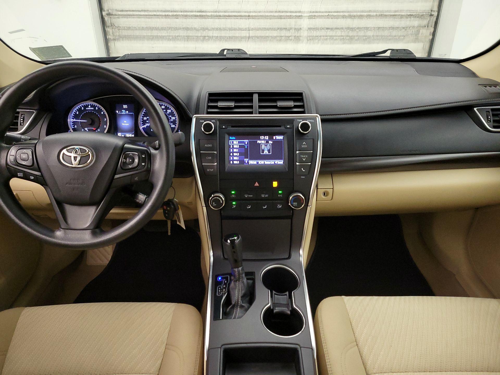 Thumbnail: 2016 Toyota Camry - 9