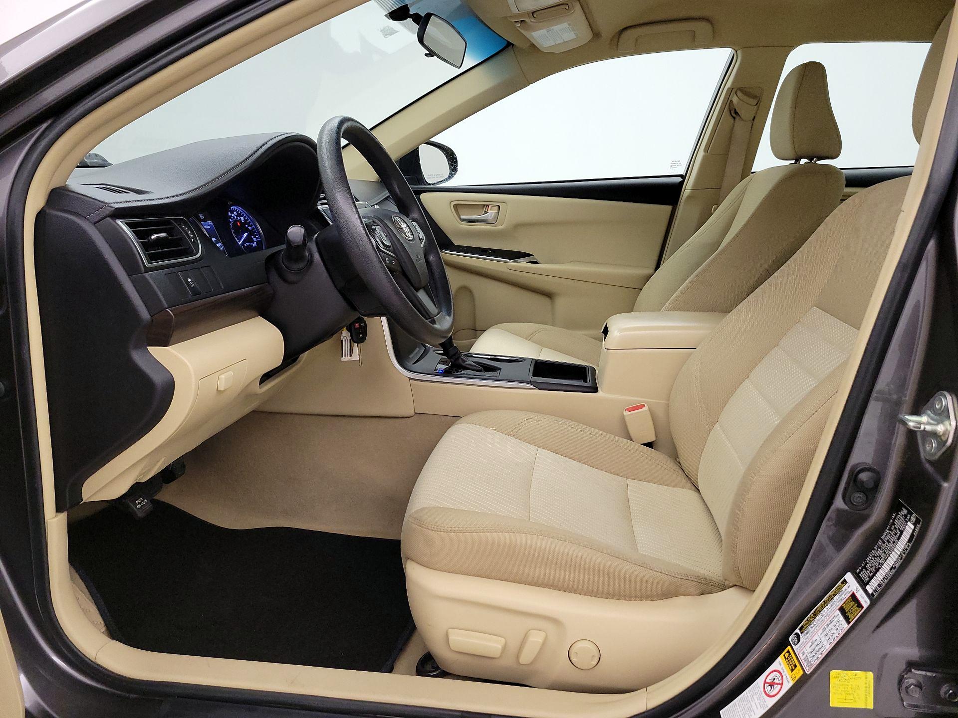 Thumbnail: 2016 Toyota Camry - 11