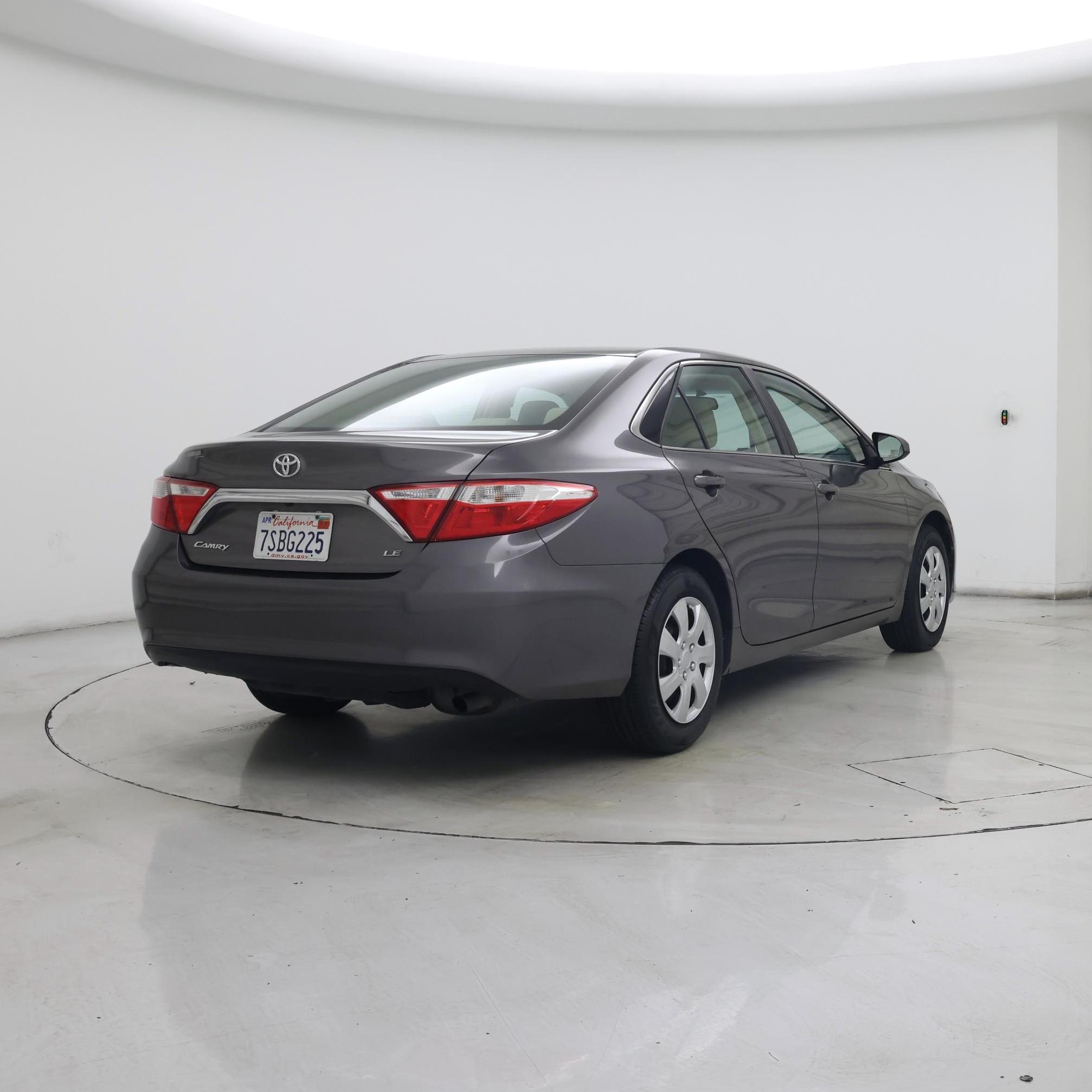 Thumbnail: 2016 Toyota Camry - 8