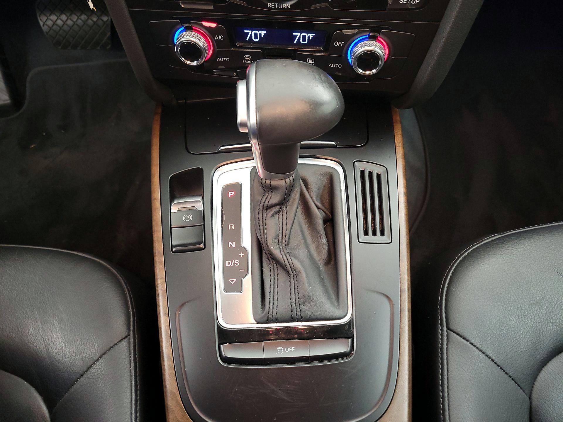 Thumbnail: 2015 Audi A4 - 16