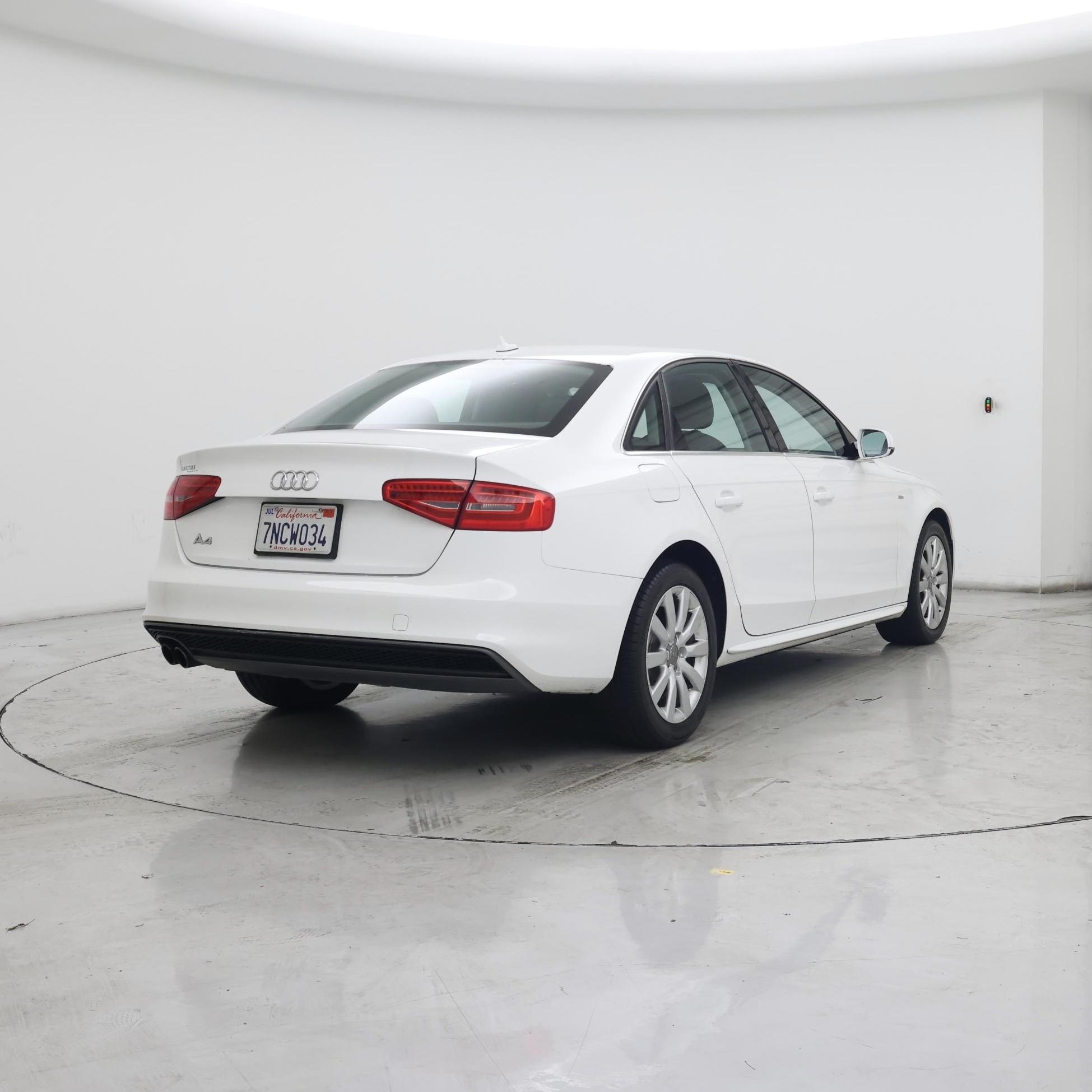 Thumbnail: 2015 Audi A4 - 8