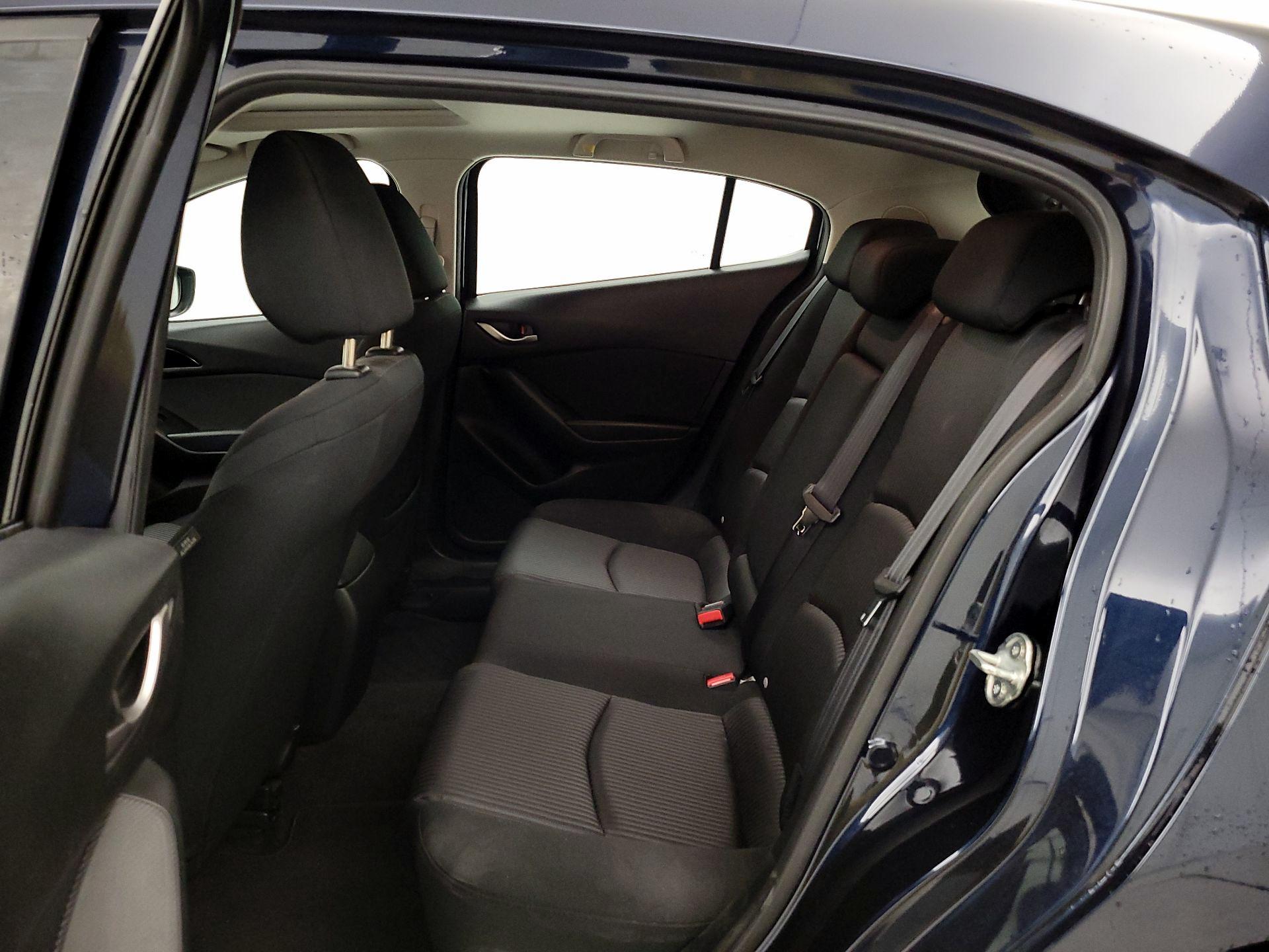 Thumbnail: 2015 Mazda Mazda3 - 20