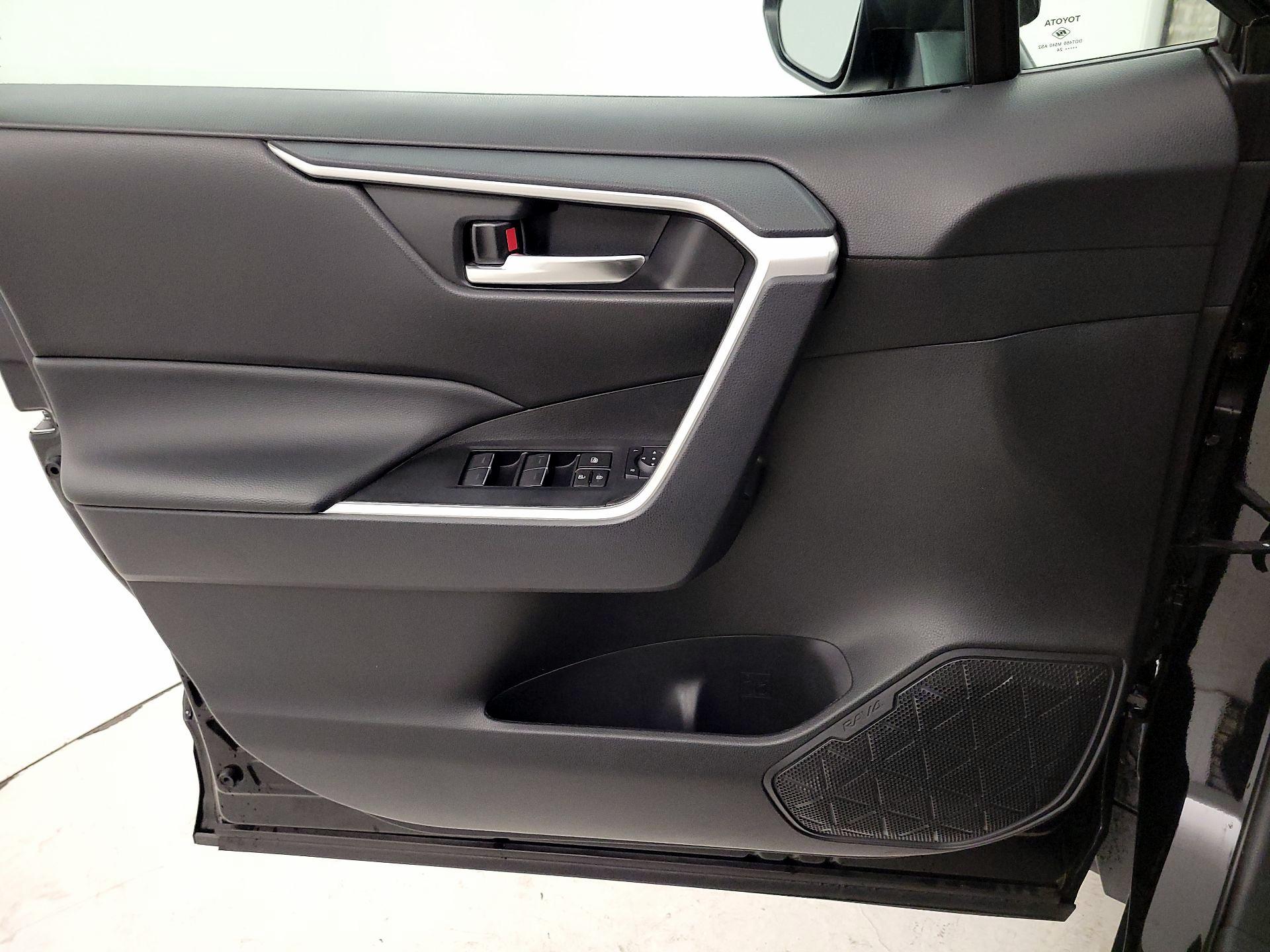 Thumbnail: 2024 Toyota RAV4 - 12