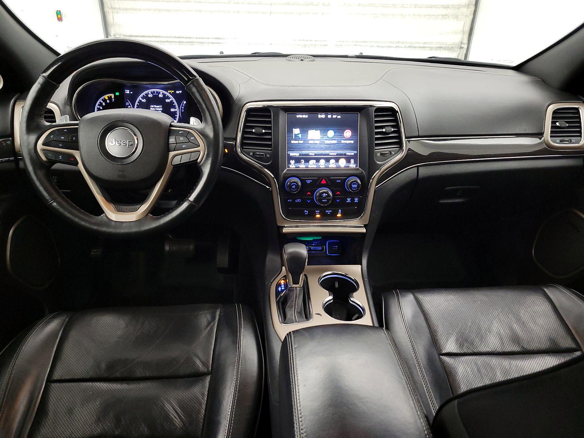 Thumbnail: 2017 Jeep Grand Cherokee - 9