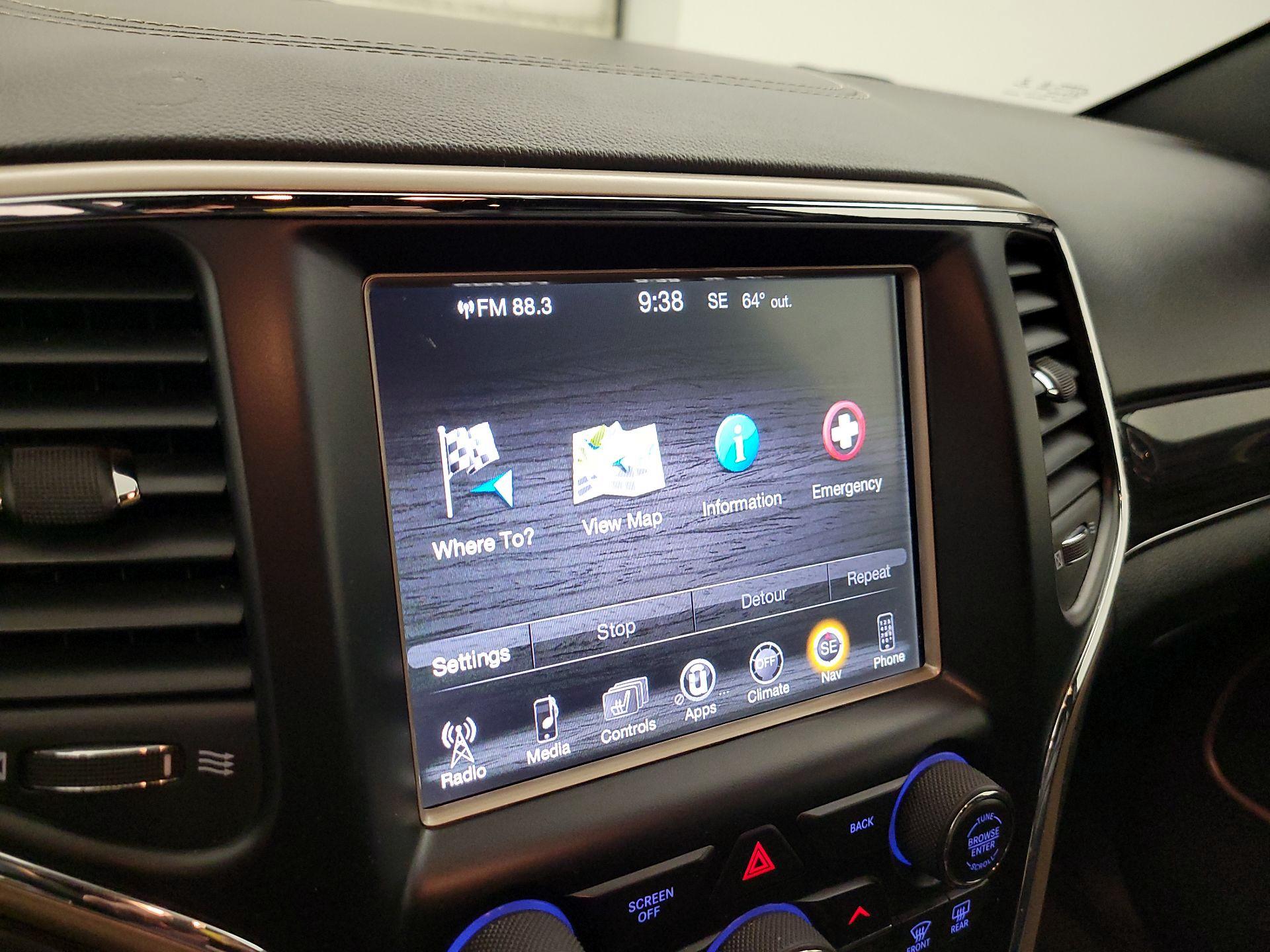 Thumbnail: 2017 Jeep Grand Cherokee - 14