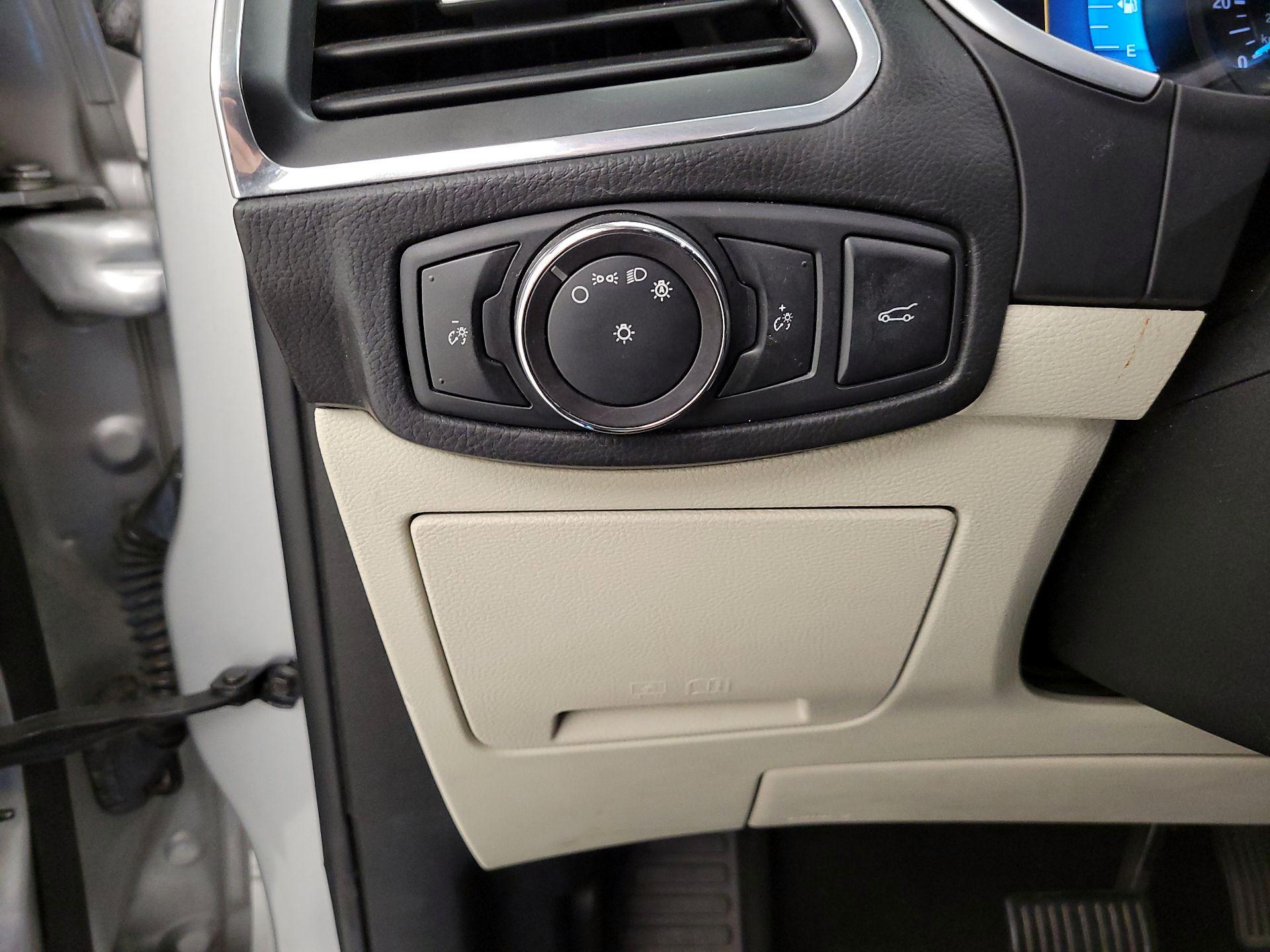 Thumbnail: 2018 Ford Edge - 13