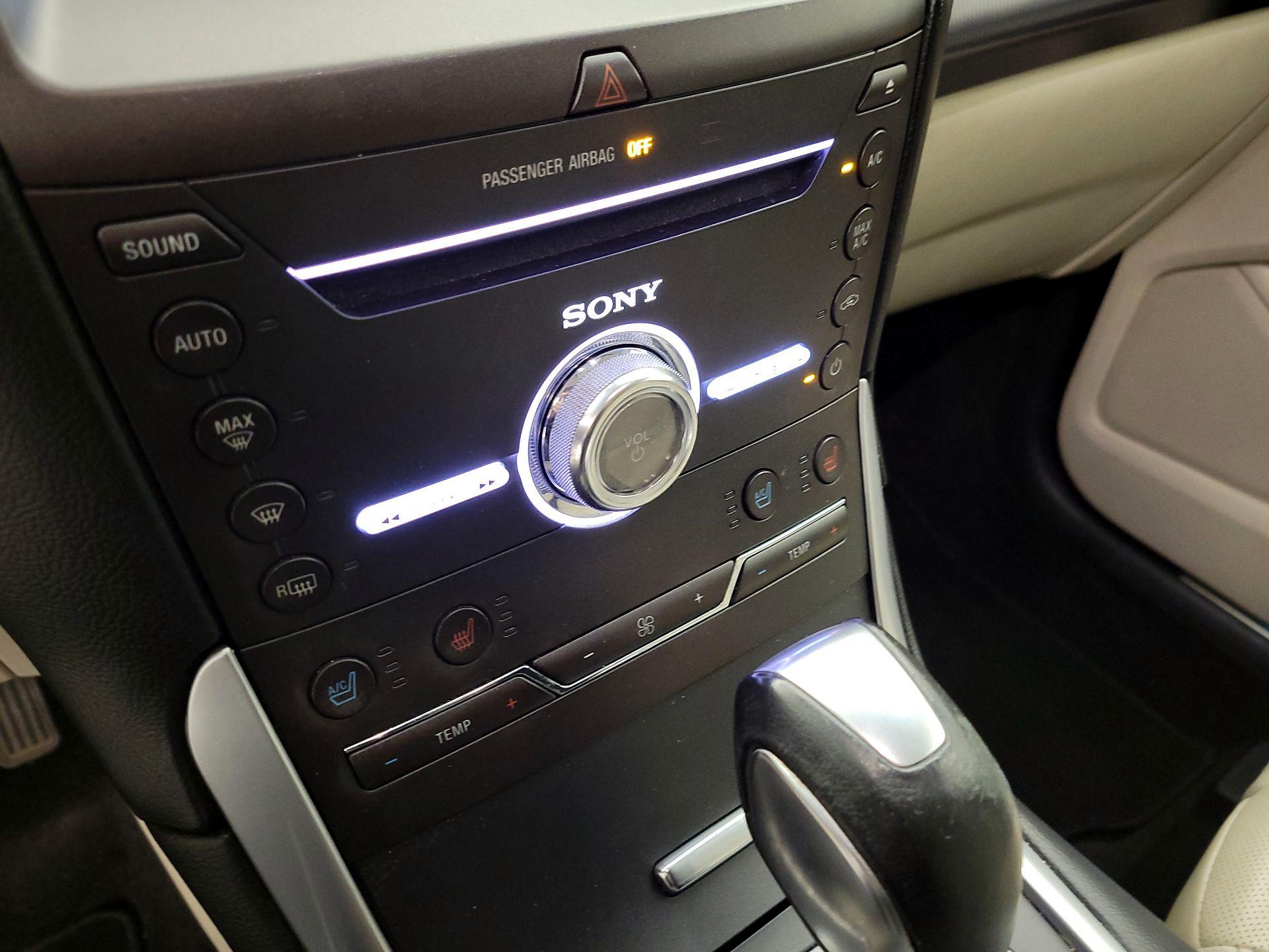 Thumbnail: 2018 Ford Edge - 16