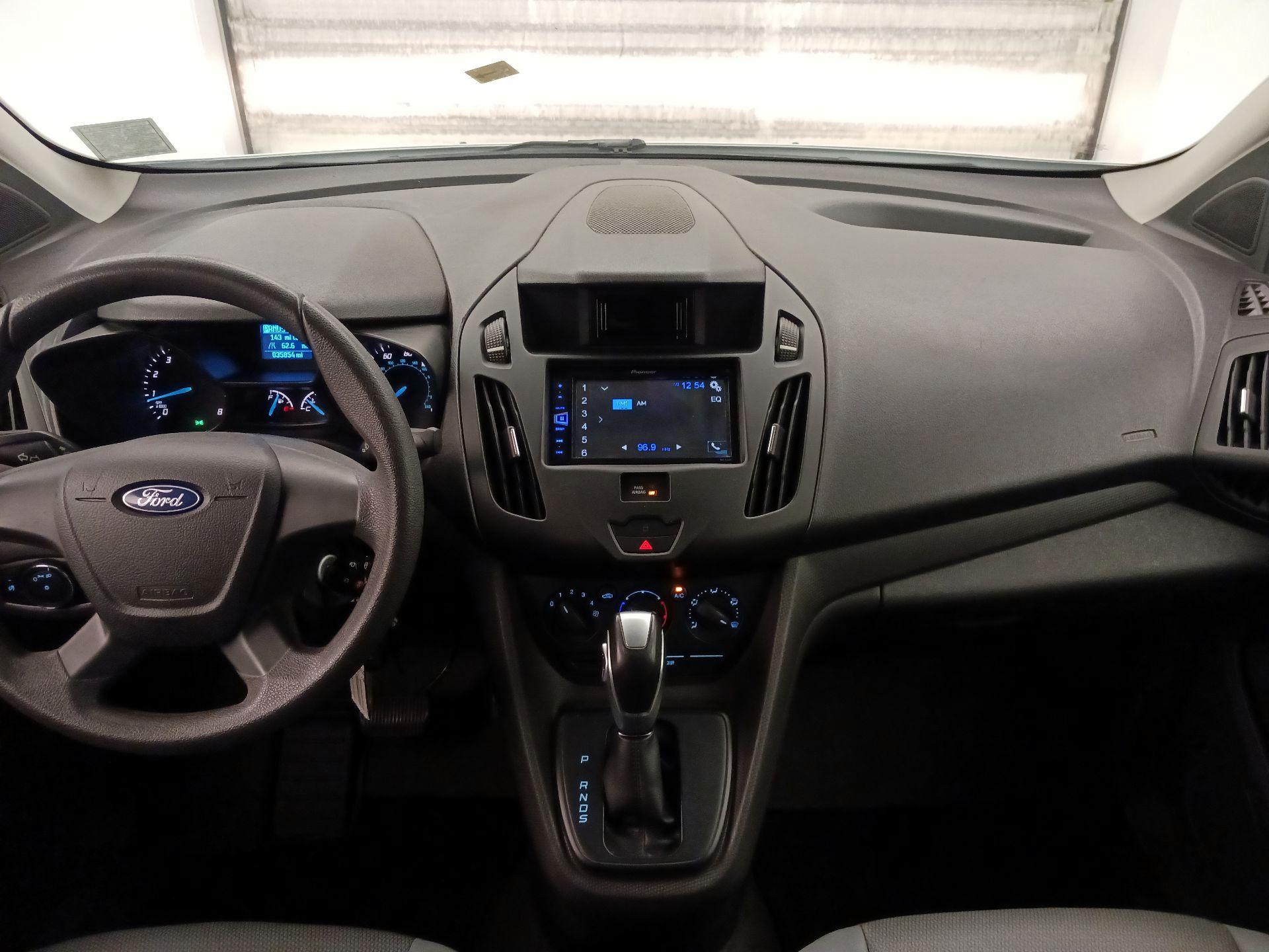 Thumbnail: 2016 Ford Transit Series - 9