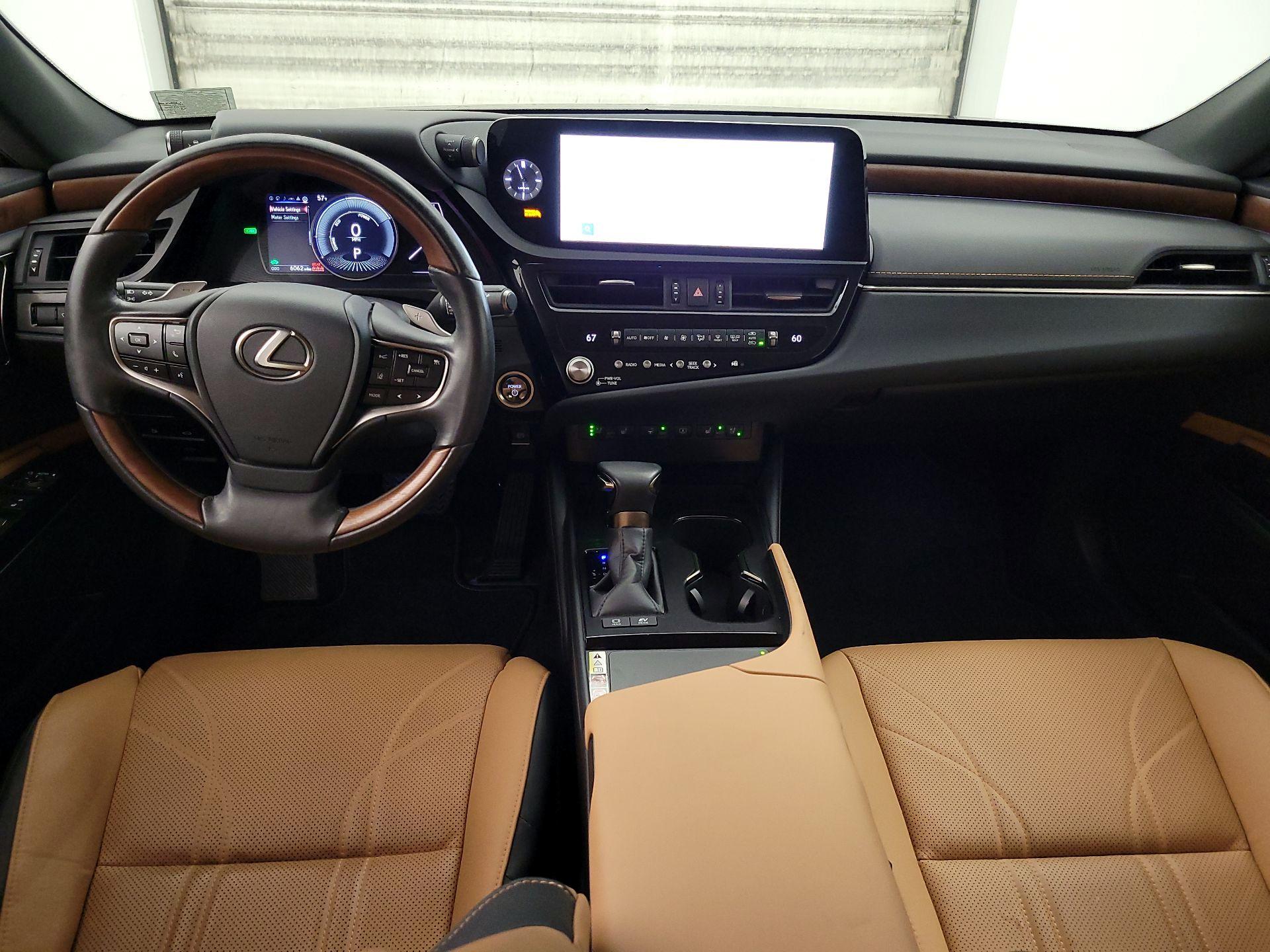 Thumbnail: 2024 Lexus ES - 9