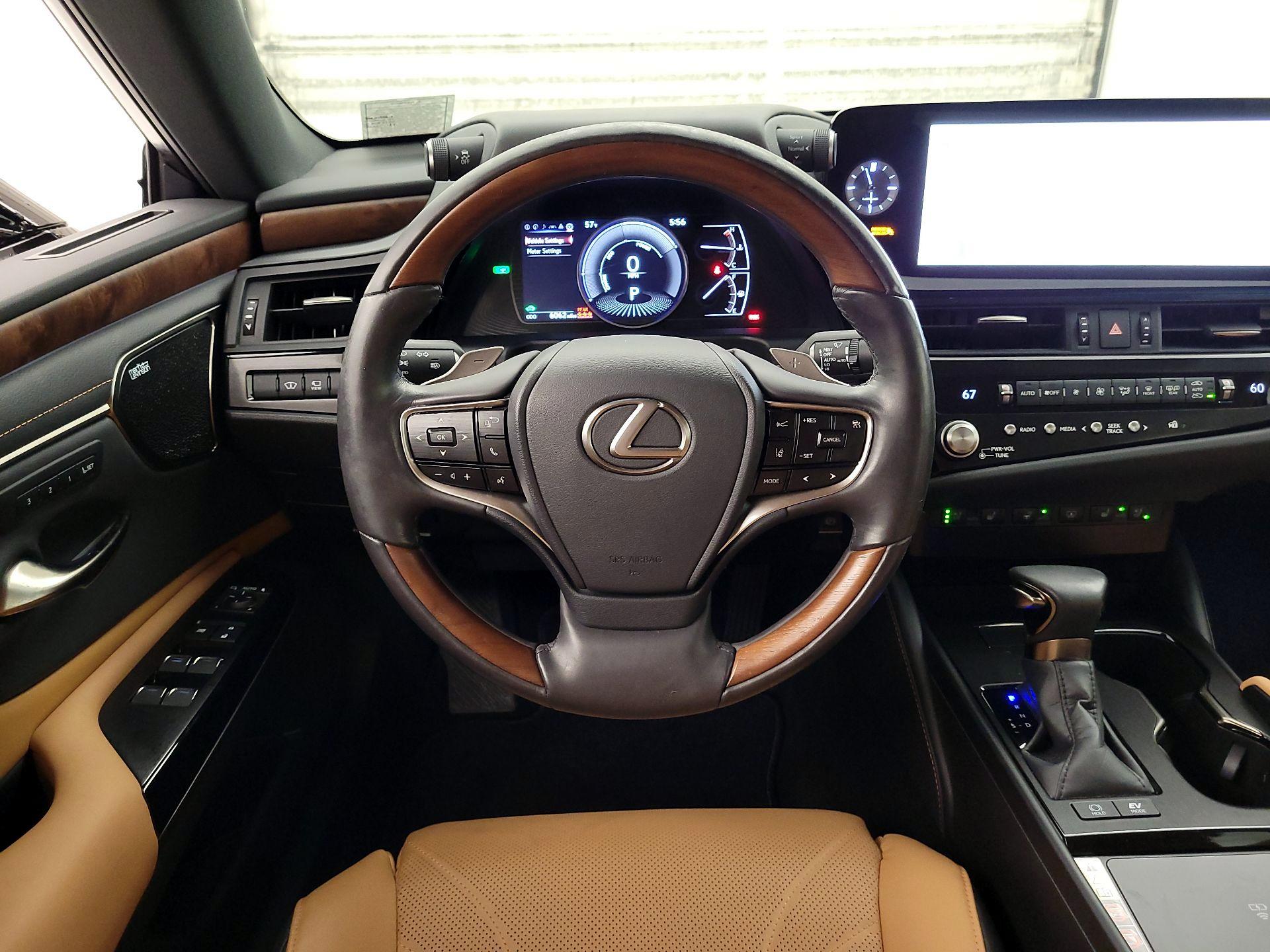 Thumbnail: 2024 Lexus ES - 10