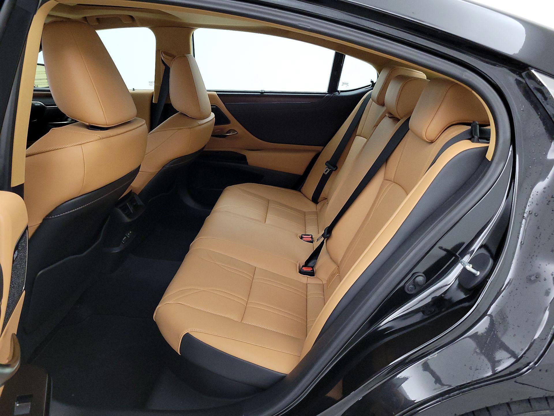 Thumbnail: 2024 Lexus ES - 20