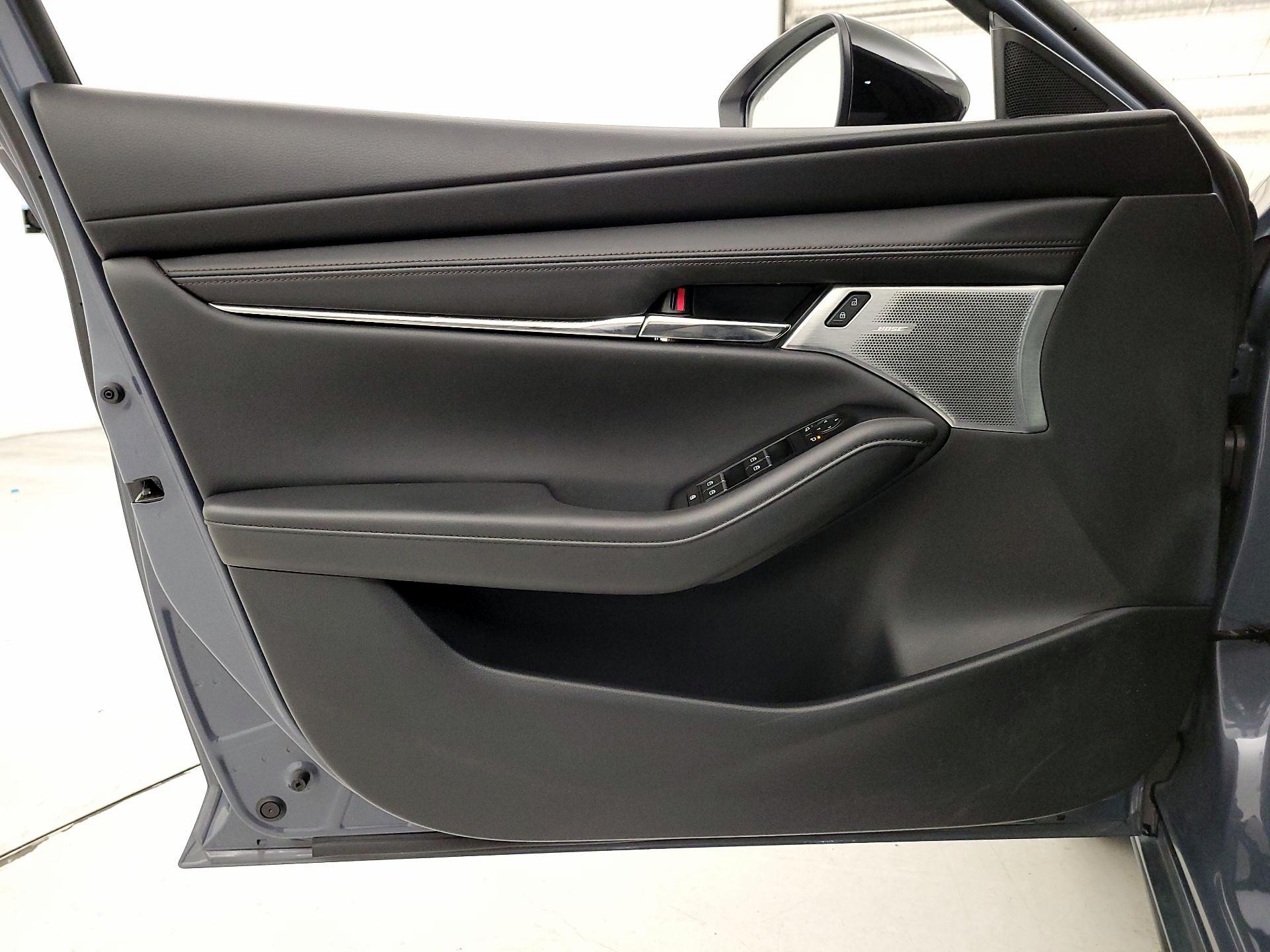 Thumbnail: 2023 Mazda Mazda3 - 12