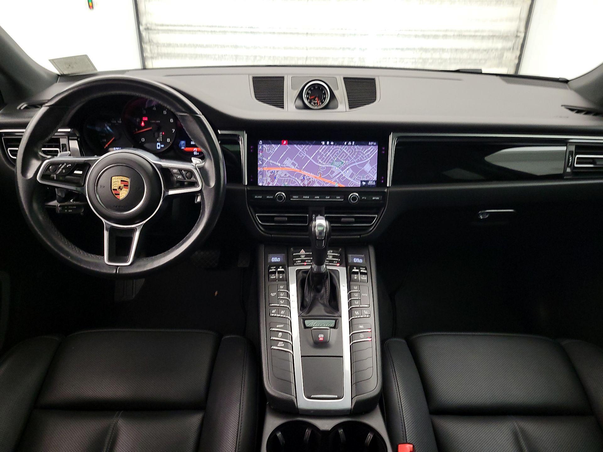 Thumbnail: 2020 Porsche Macan - 9